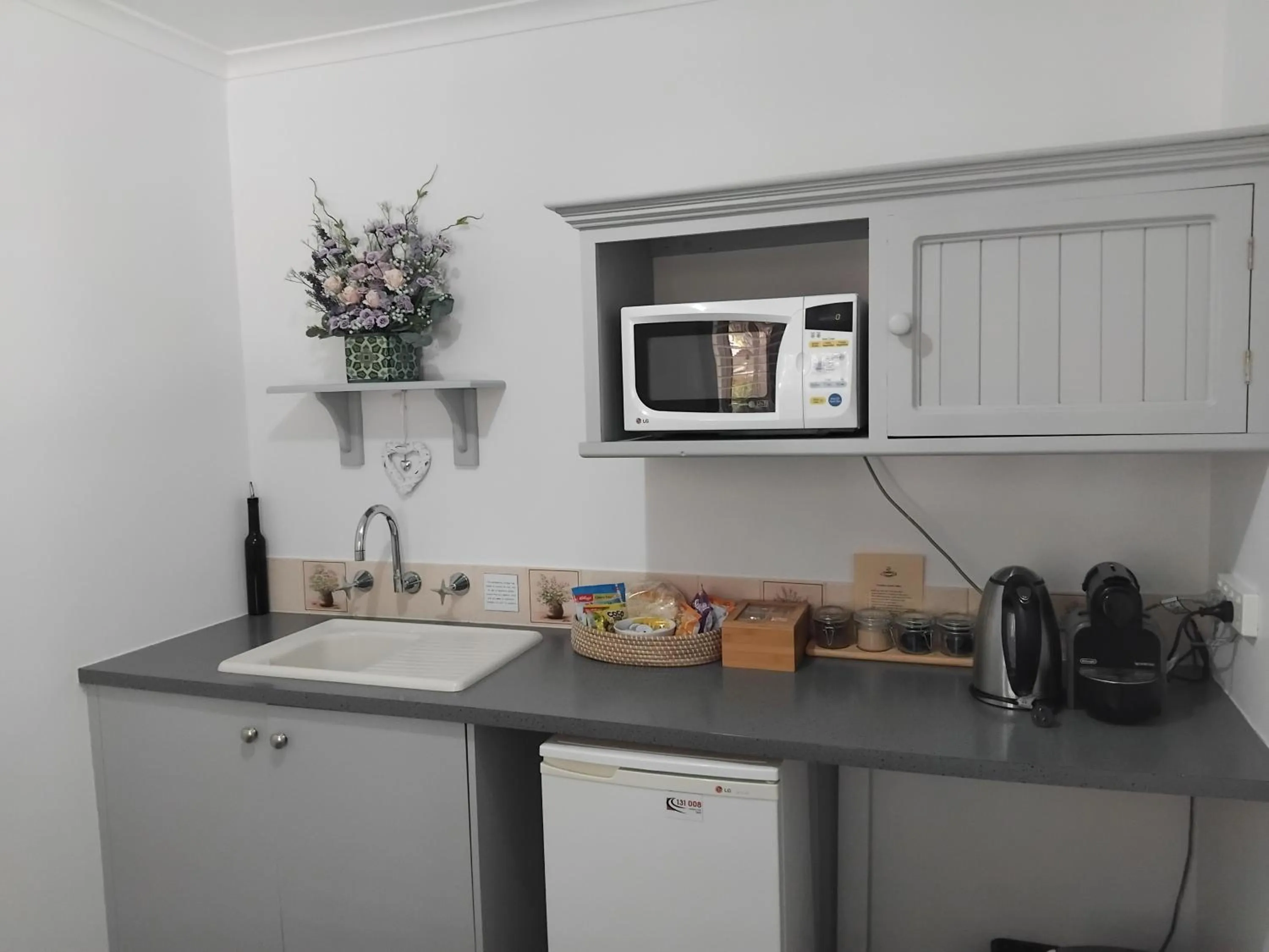 Coffee/tea facilities in Riesling Trail & Clare Valley Cottages