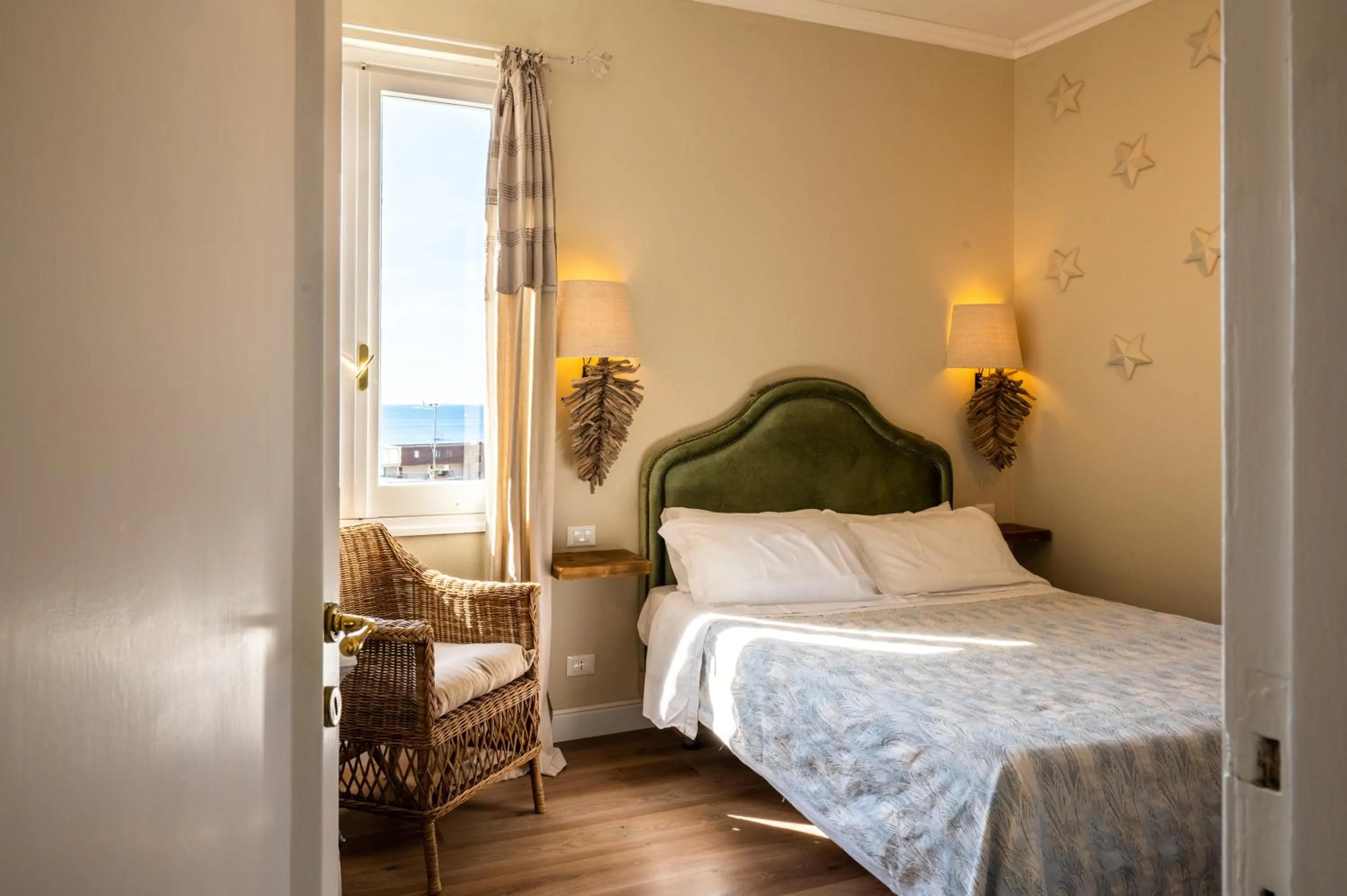 Photo of the whole room, Bed in Gian Paul Hotel