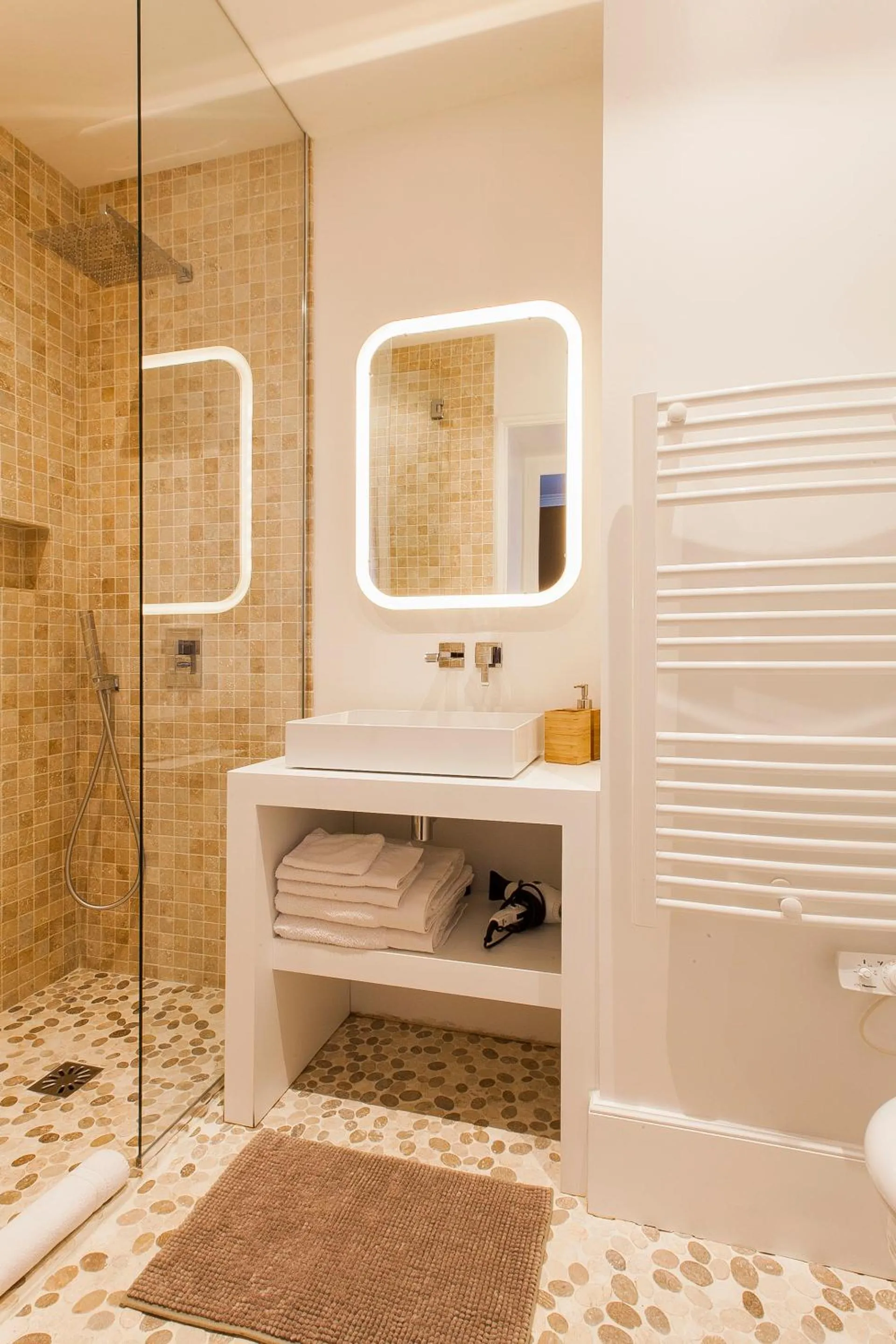 Shower in Maison TANDEM