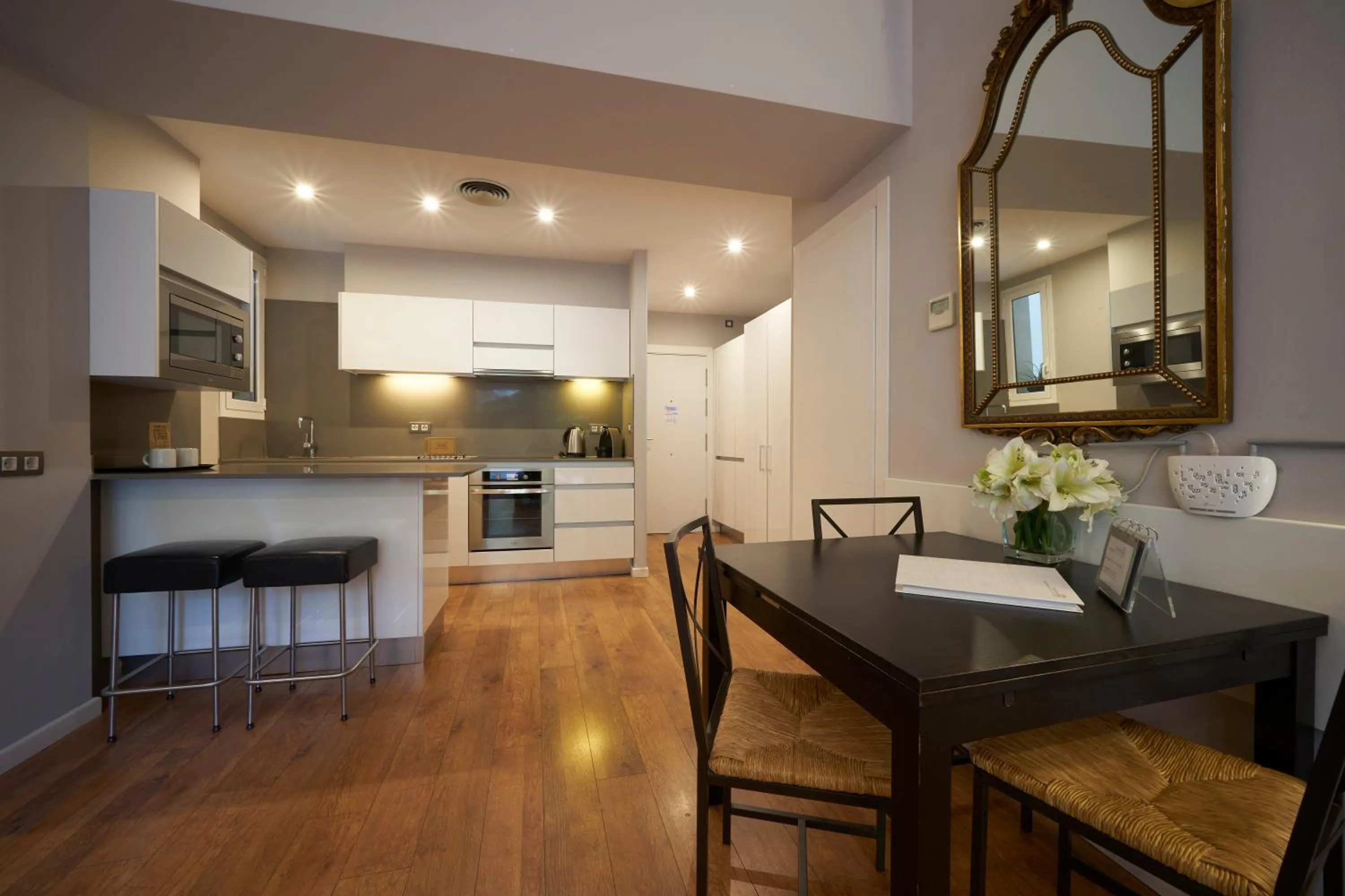 Kitchen or kitchenette in Bonavista Apartments - Passeig de Gracia