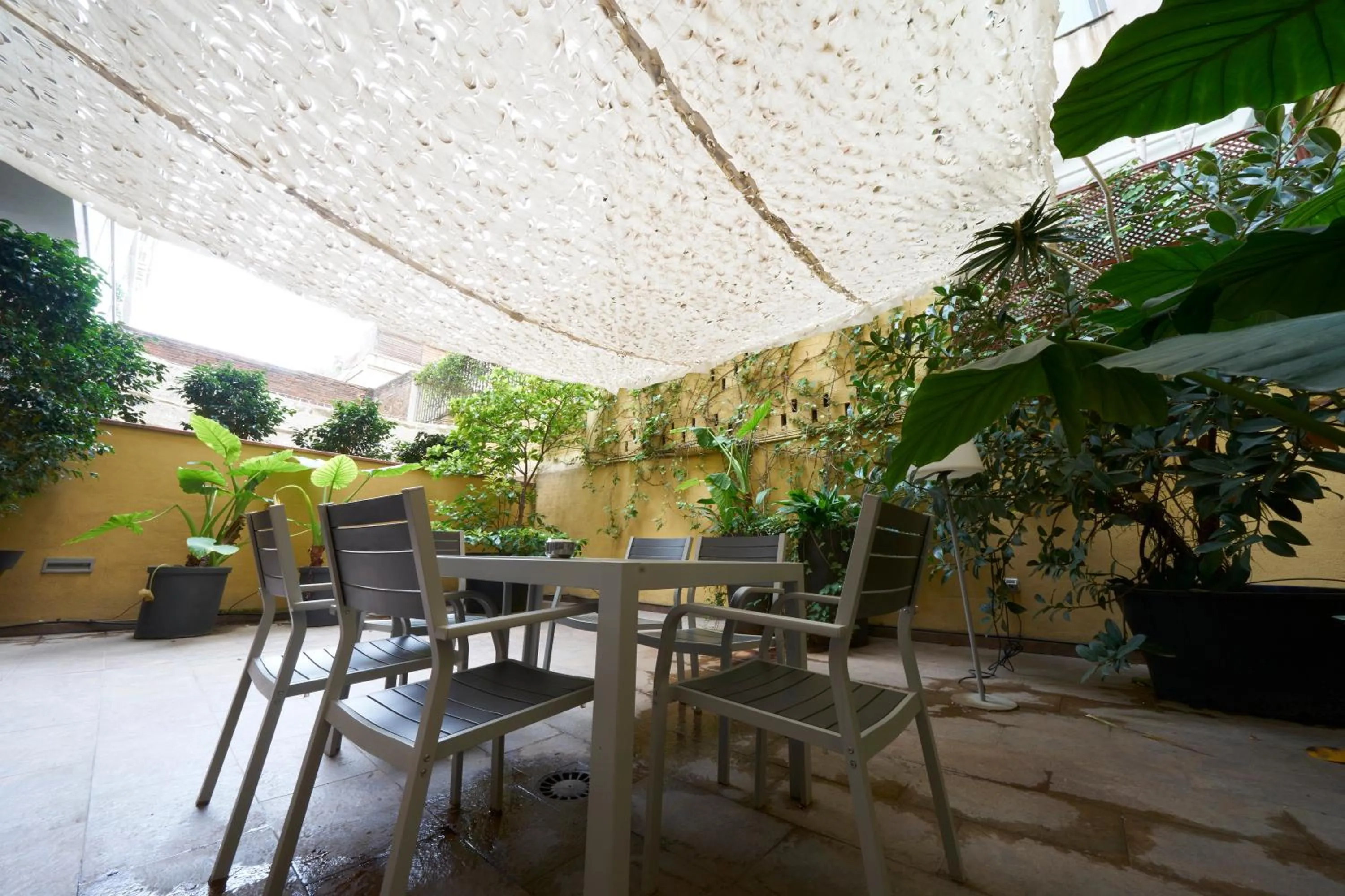 Patio in Bonavista Apartments - Passeig de Gracia