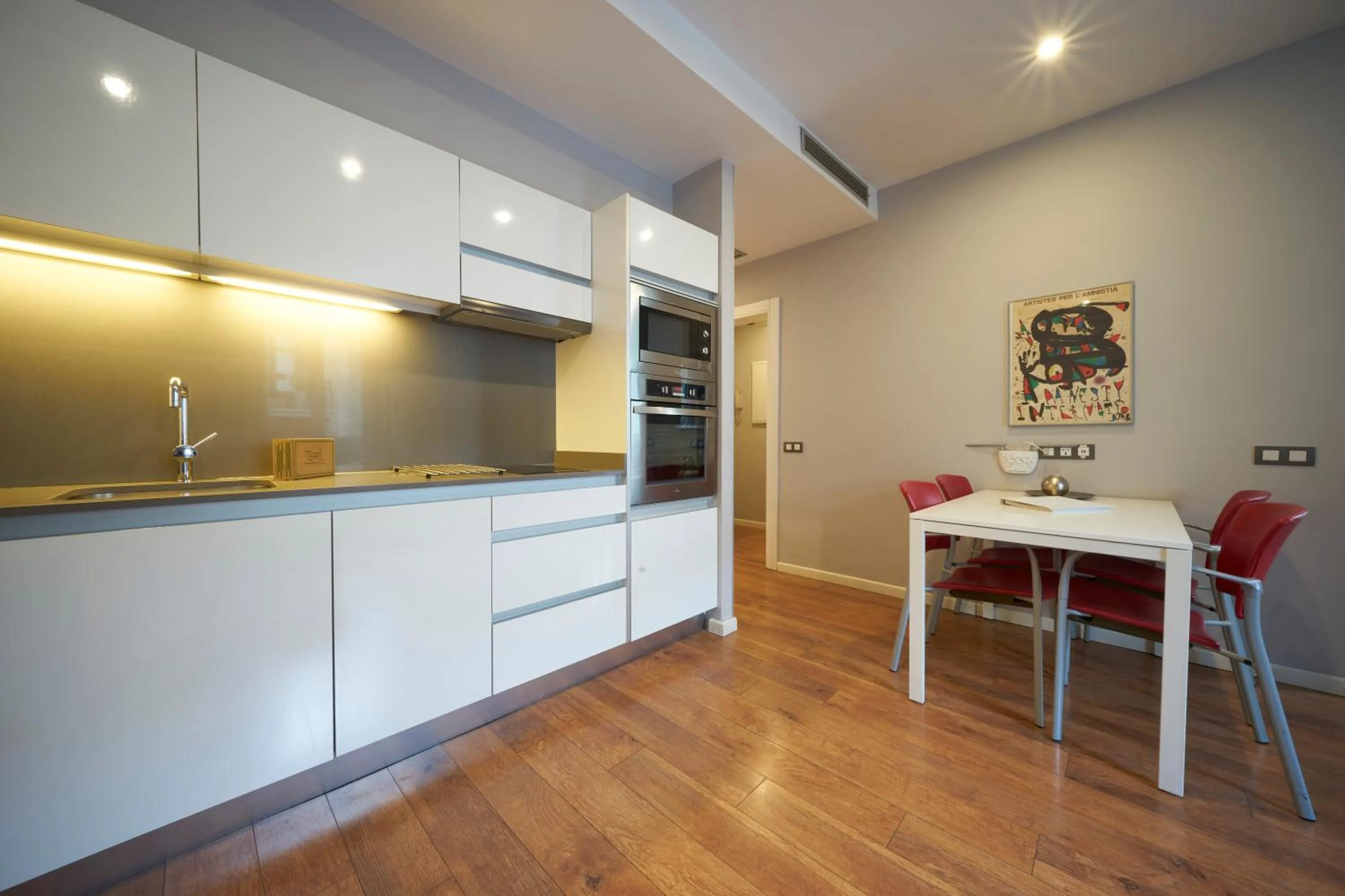 Kitchen or kitchenette in Bonavista Apartments - Passeig de Gracia