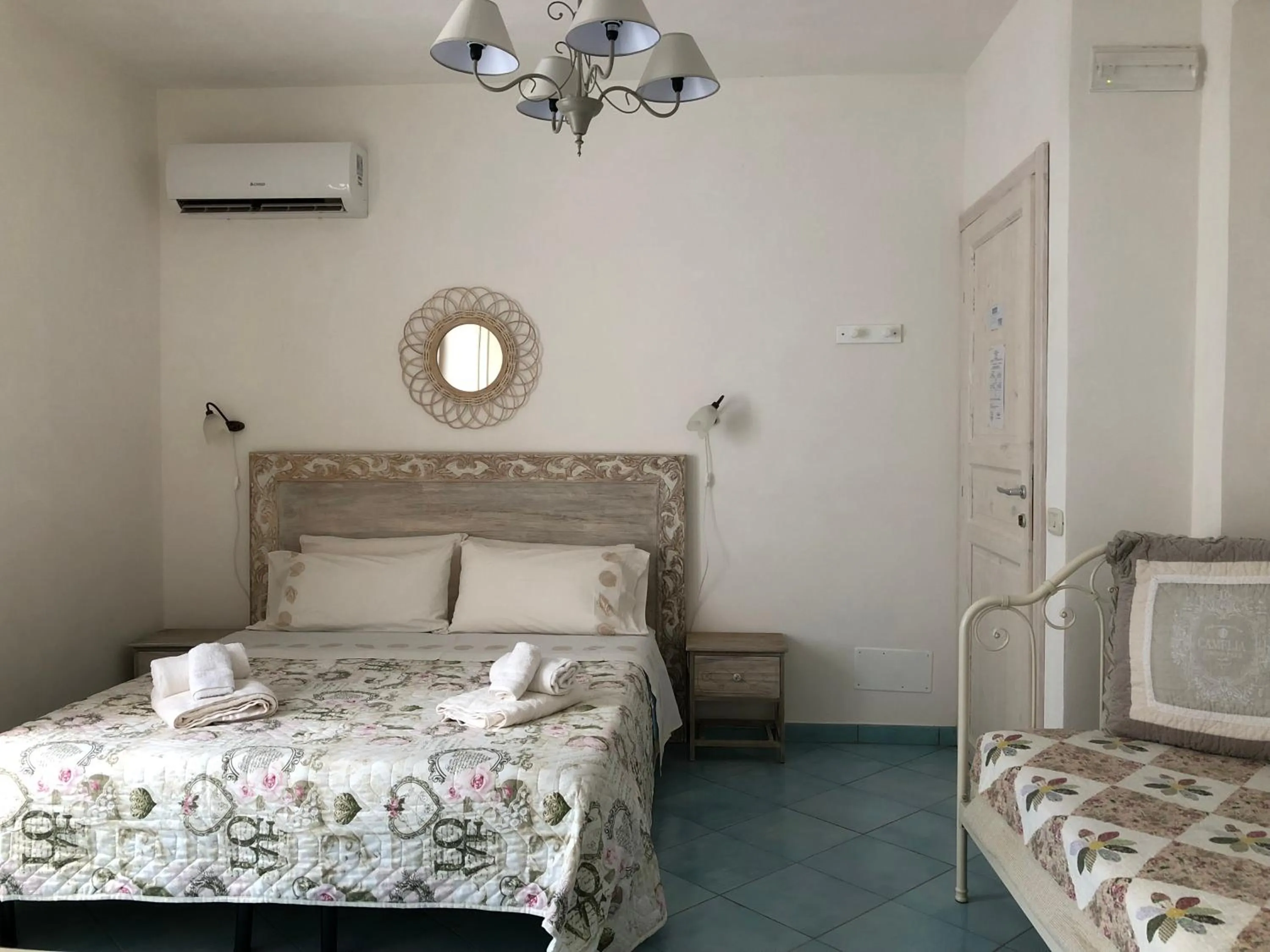 Bedroom, Bed in La Casa del Limoneto