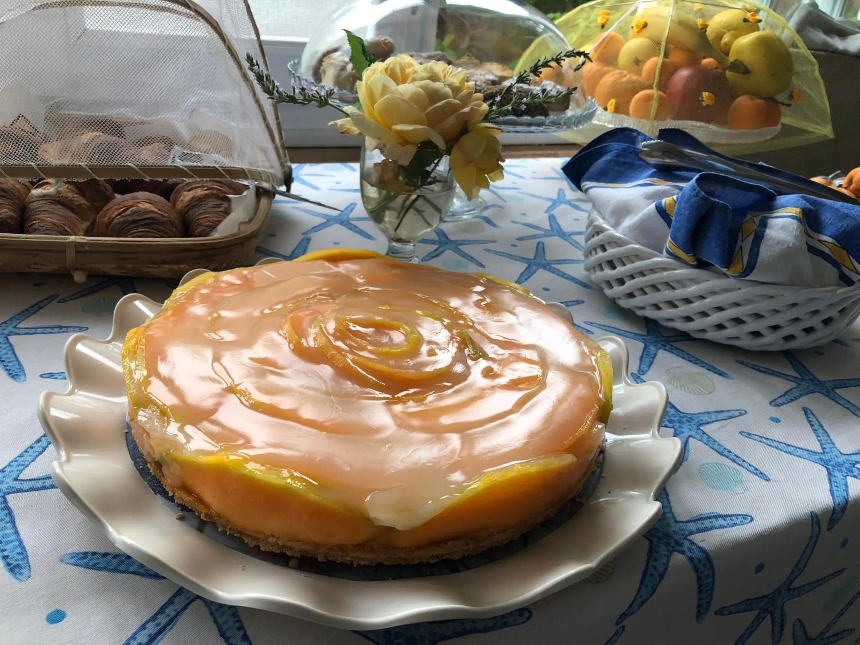 Buffet breakfast in La Casa del Limoneto