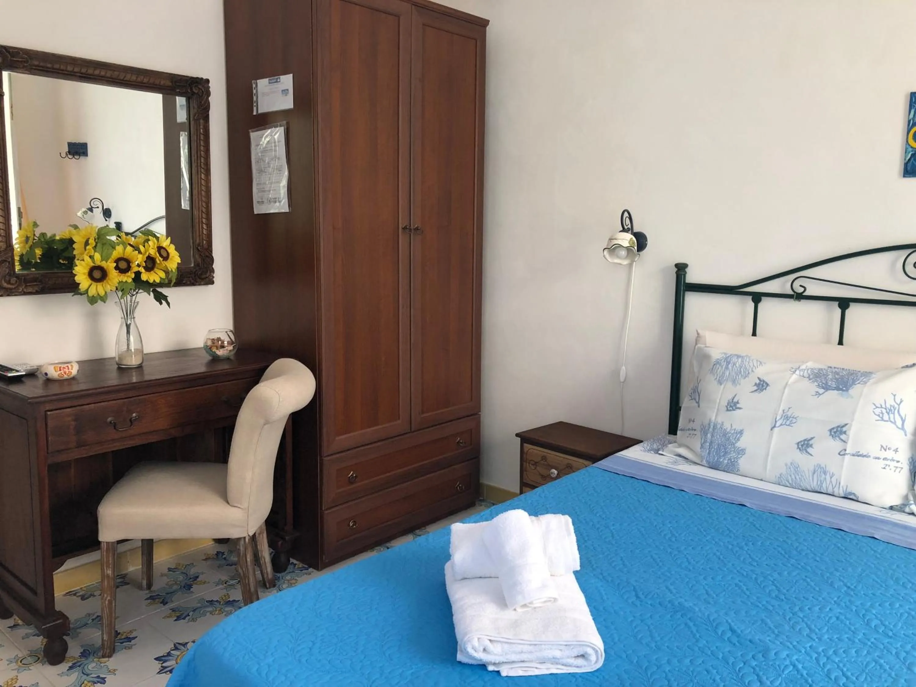 Bedroom, Bed in La Casa del Limoneto