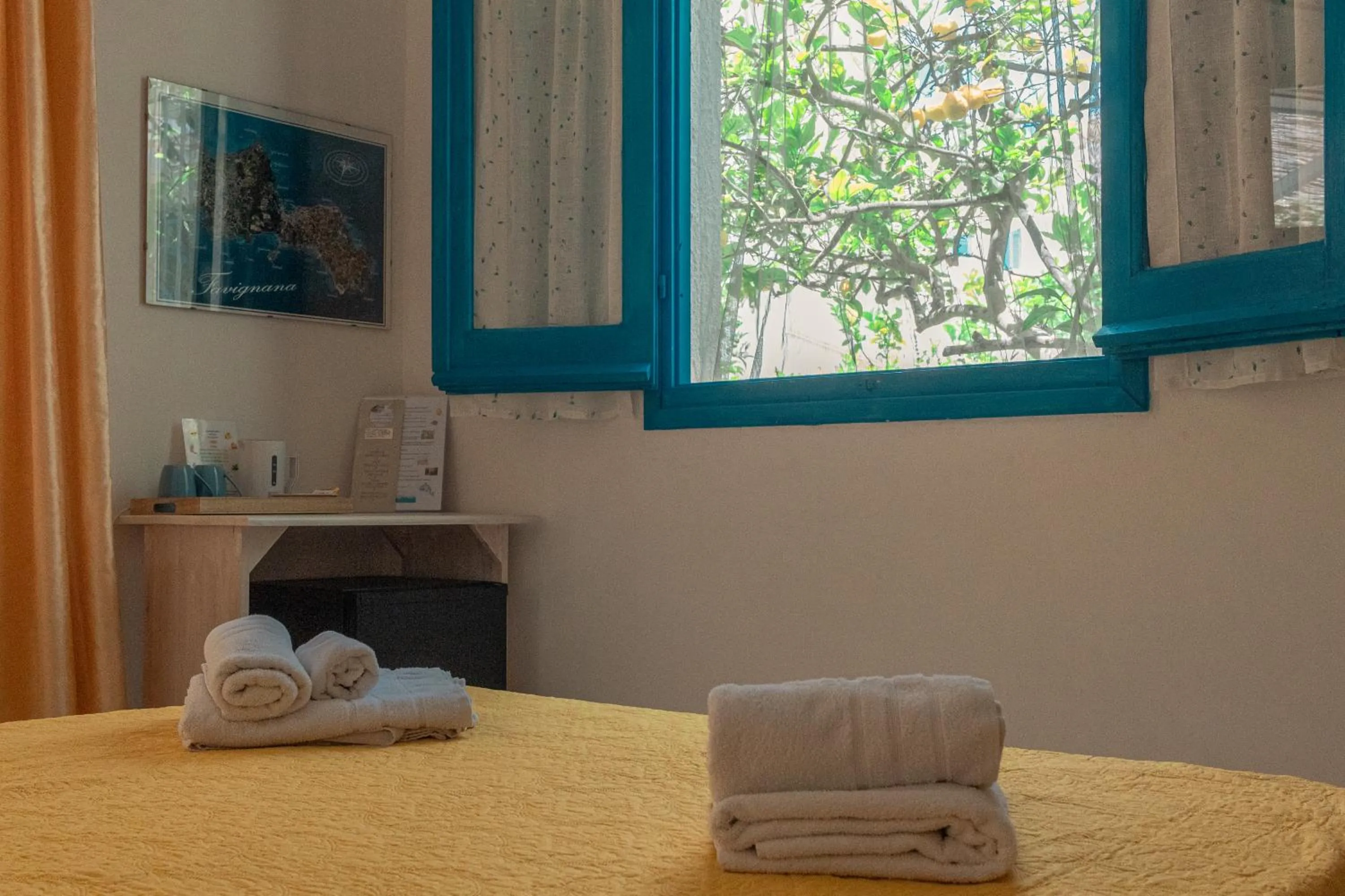 Bedroom, Bed in La Casa del Limoneto