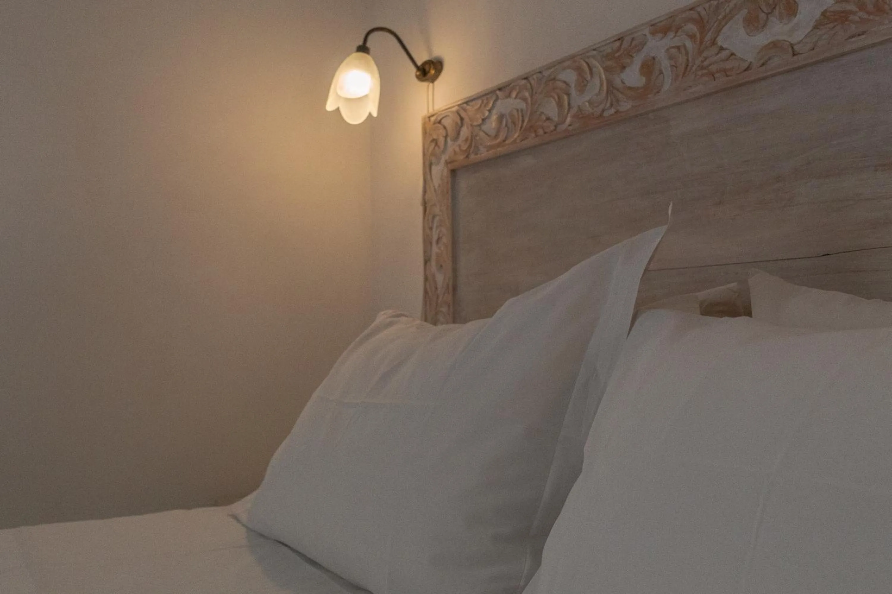 Decorative detail, Bed in La Casa del Limoneto