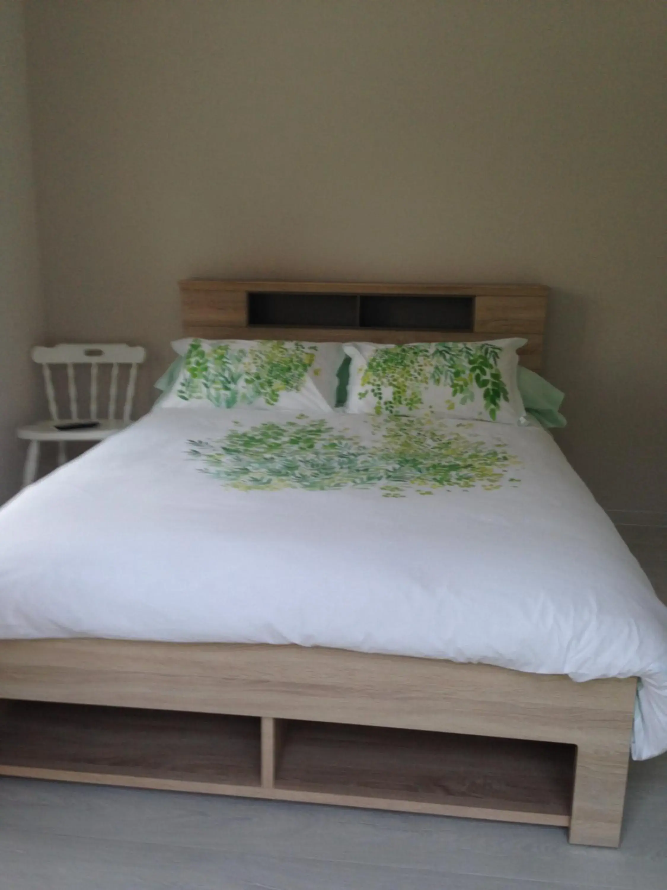 Double Room with Private Bathroom in Chambres d'hôtes Le Bignon dans les Alpes Mancelles Double Room with Private Bathroom in Chambres d'hôtes Le Bignon dans les Alpes Mancelles