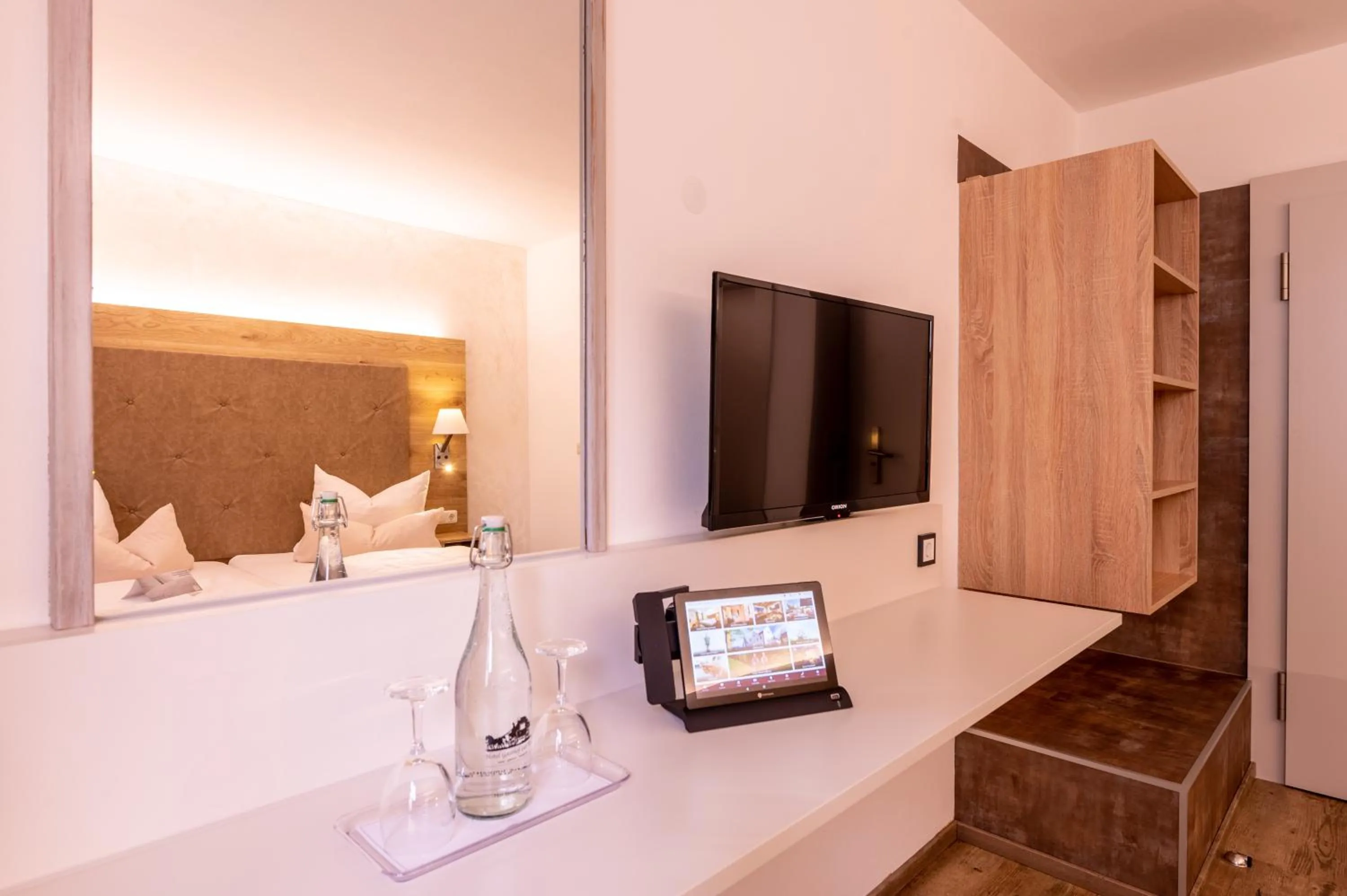 Zur Post Kümmersbruck Hotel & Tiny Houses