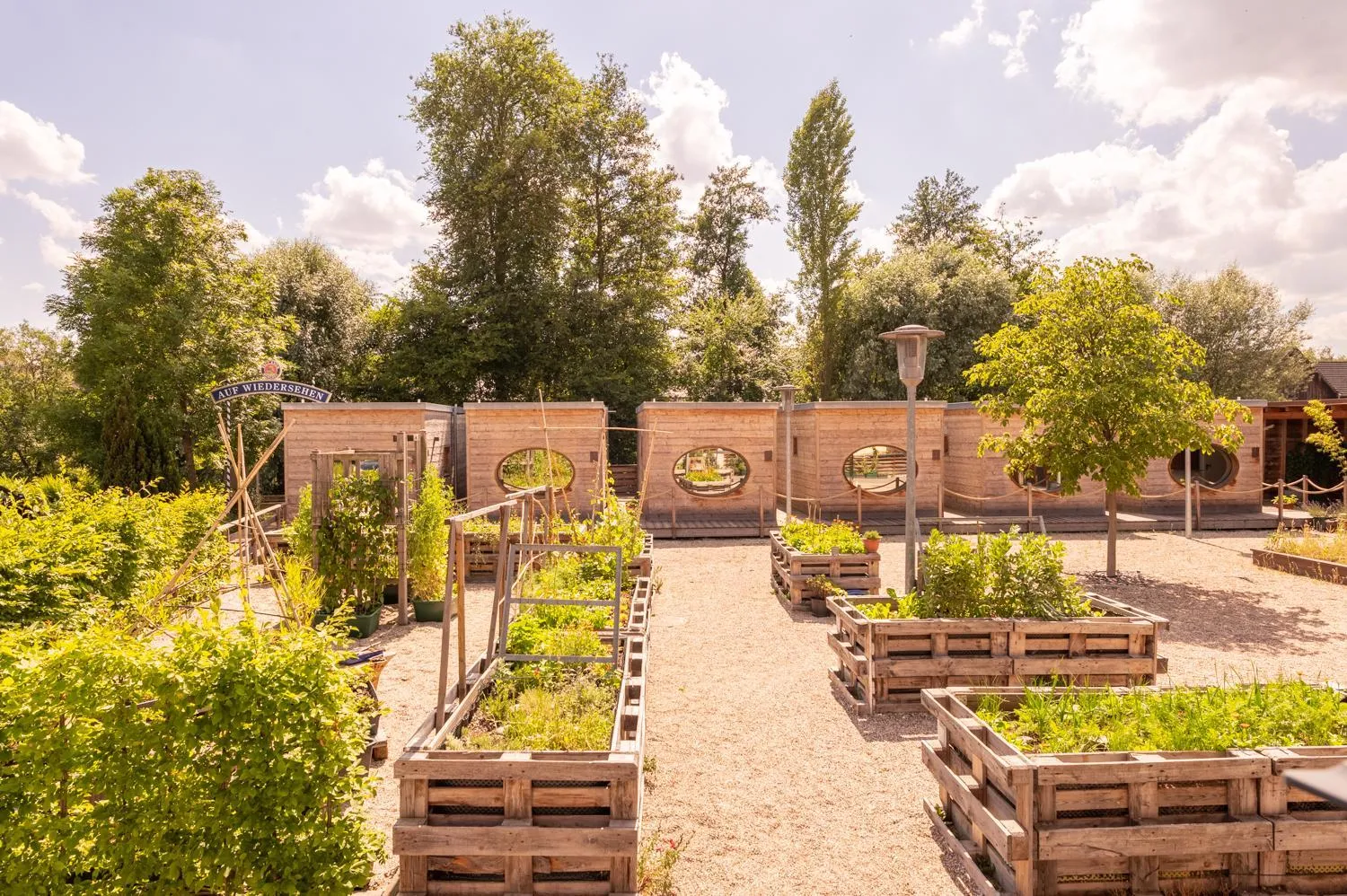 Zur Post Kümmersbruck Hotel & Tiny Houses