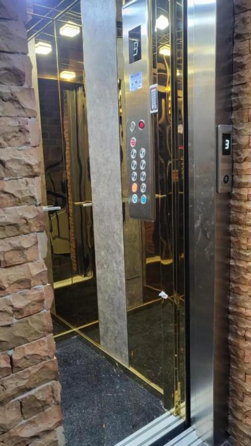 elevator in Appart Hotel Tanger Paname