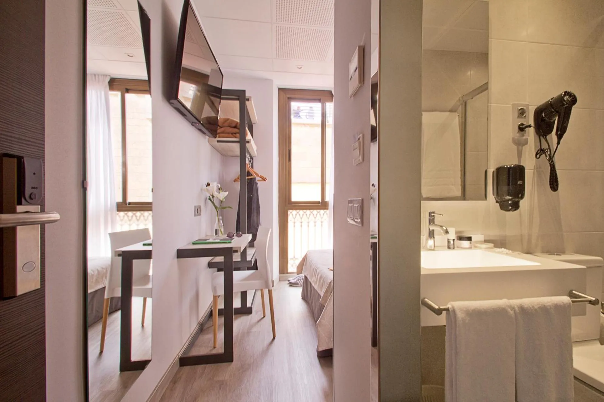 Bathroom in Hostal Benidorm