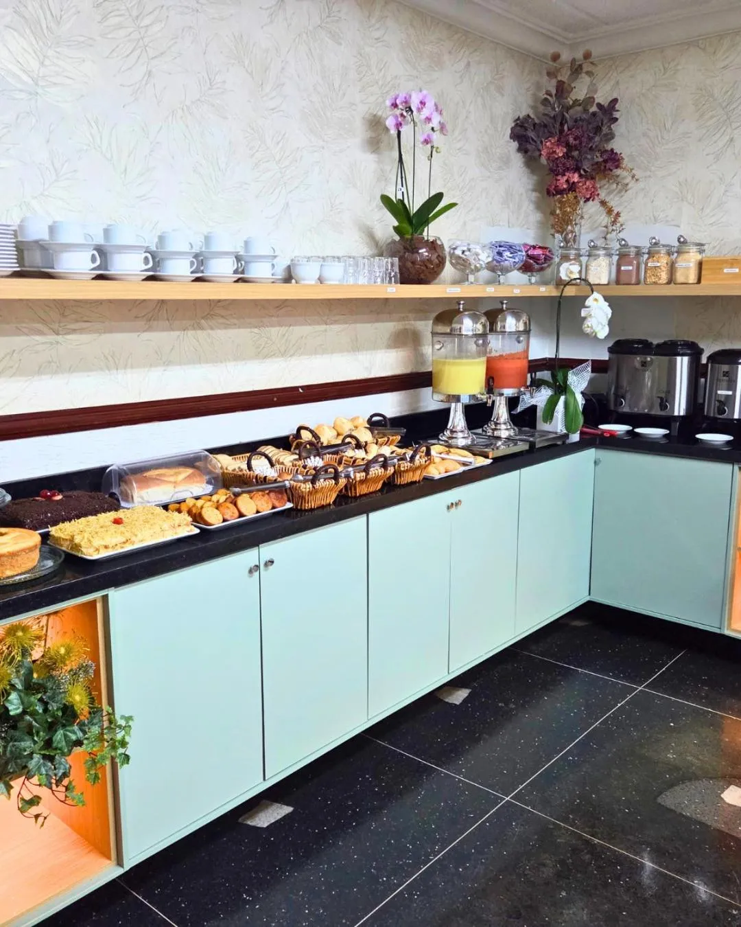 Breakfast in Bandeirantes Hotel