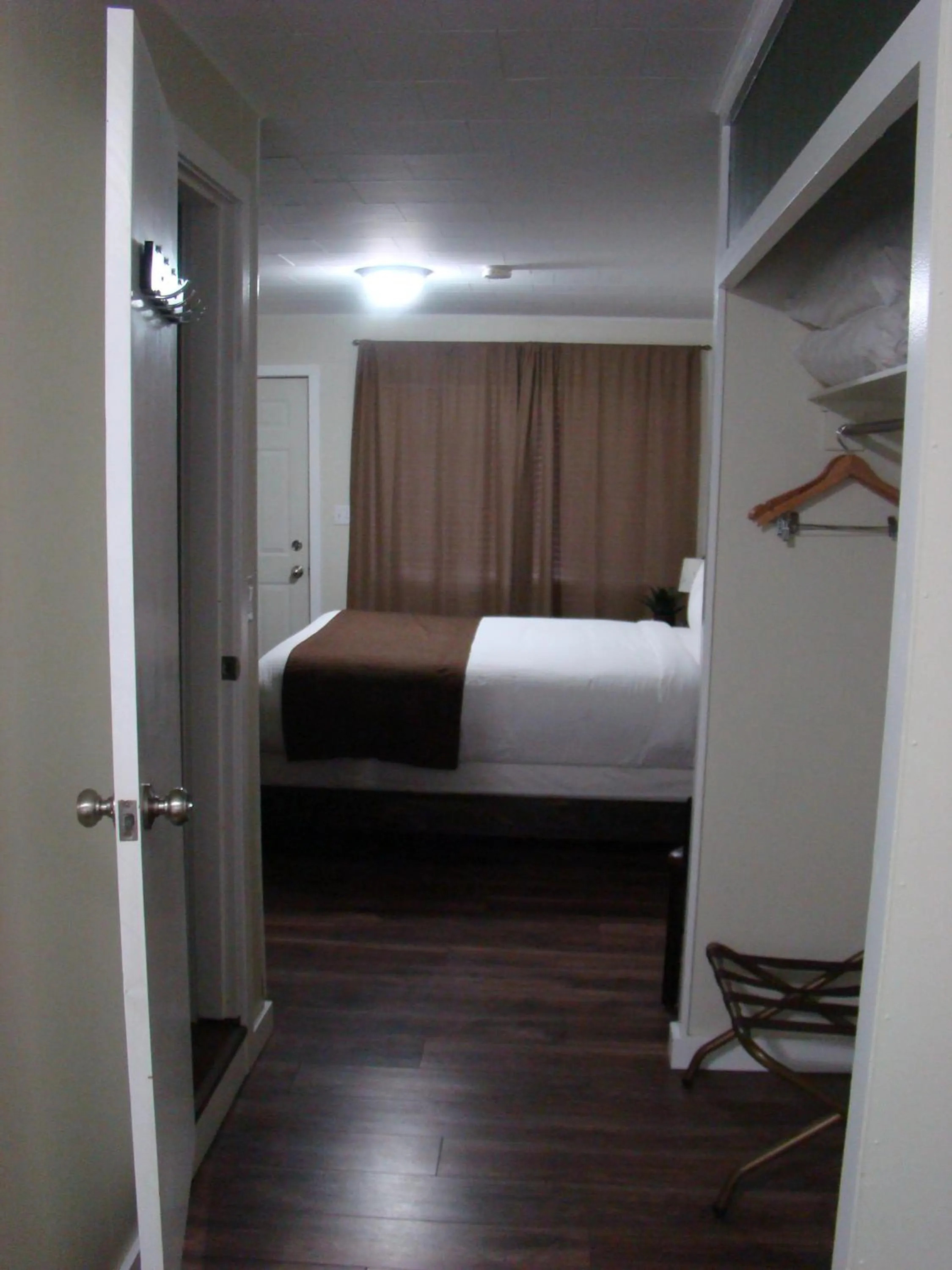 Bedroom in Paddock Inn
