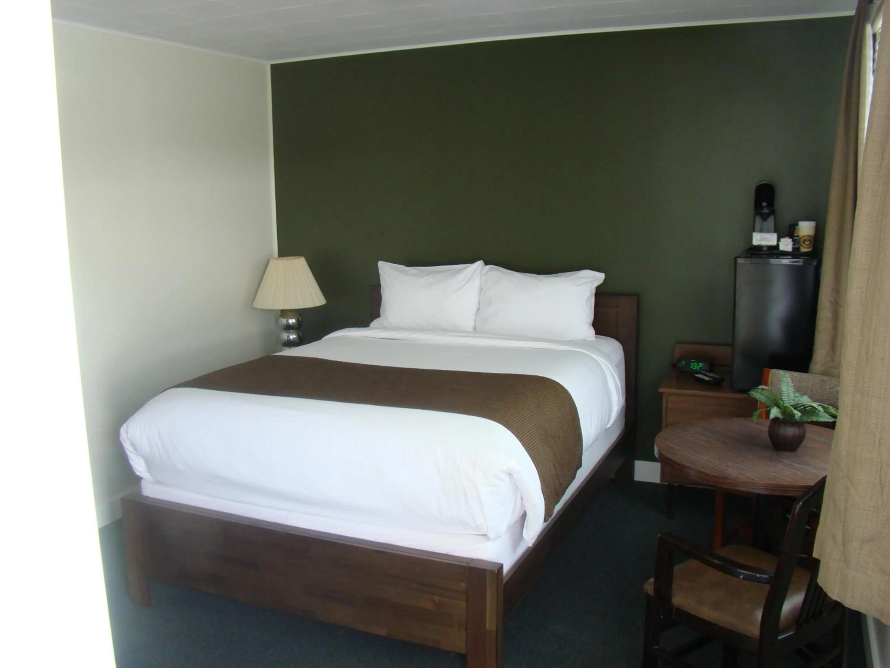 Bedroom in Paddock Inn