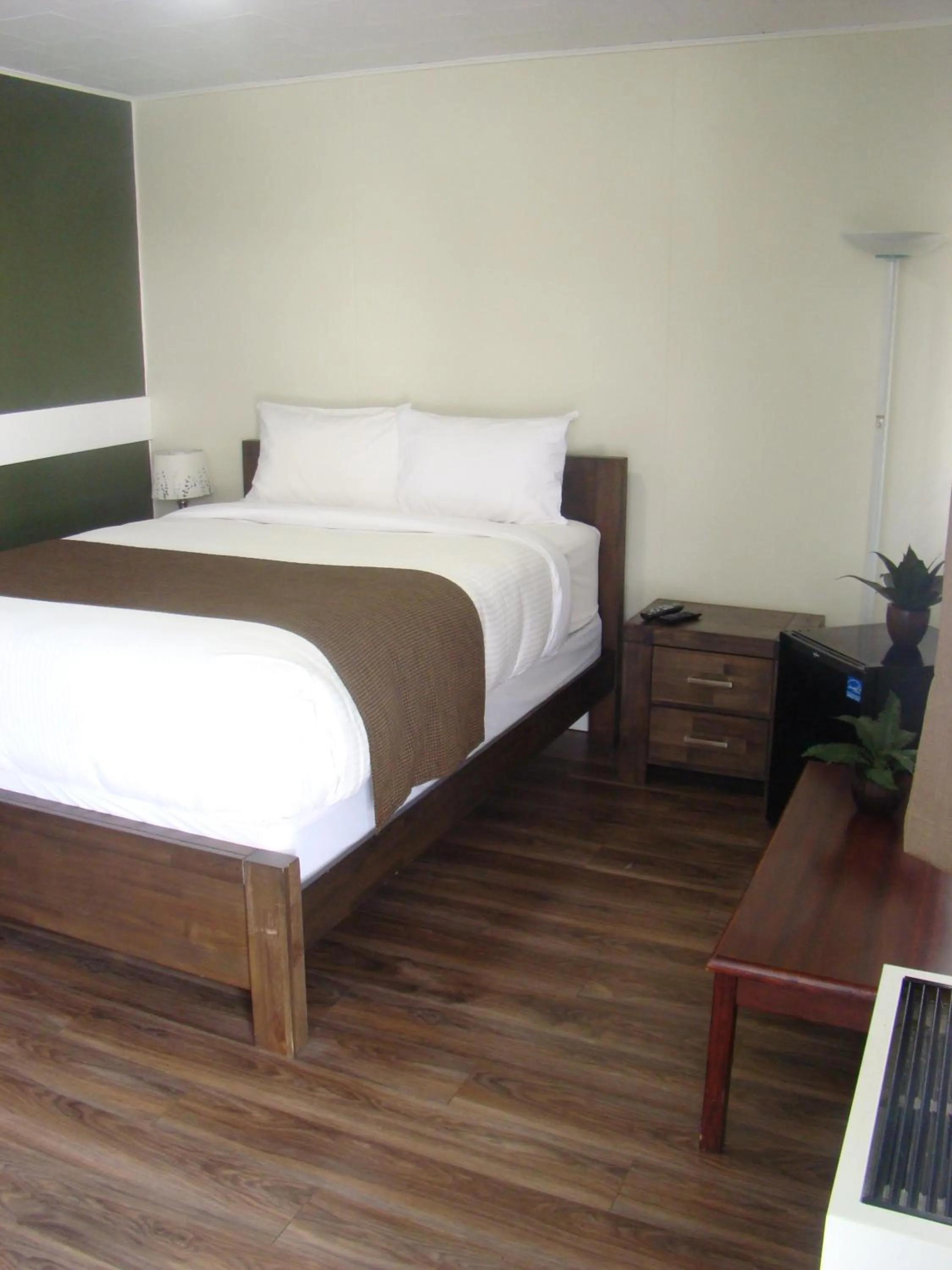 Bedroom in Paddock Inn