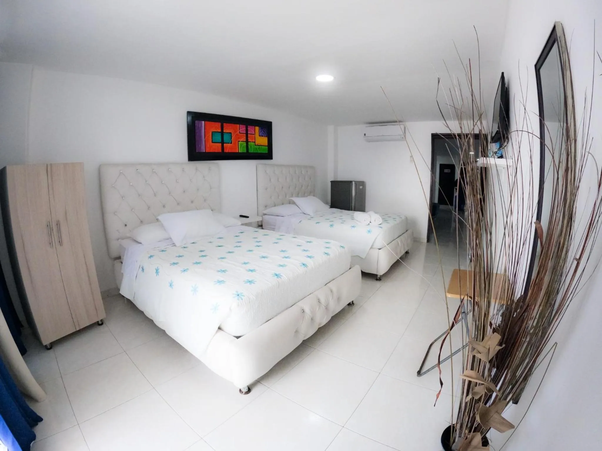 Photo of the whole room, Bed in Blue Emerald Inn