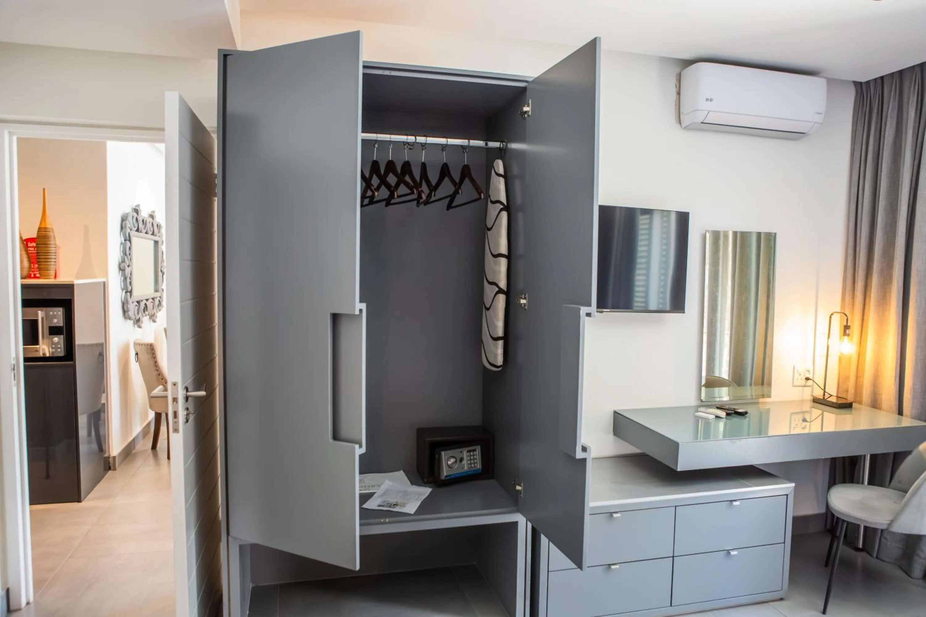 Atlantic Affair Boutique Hotel