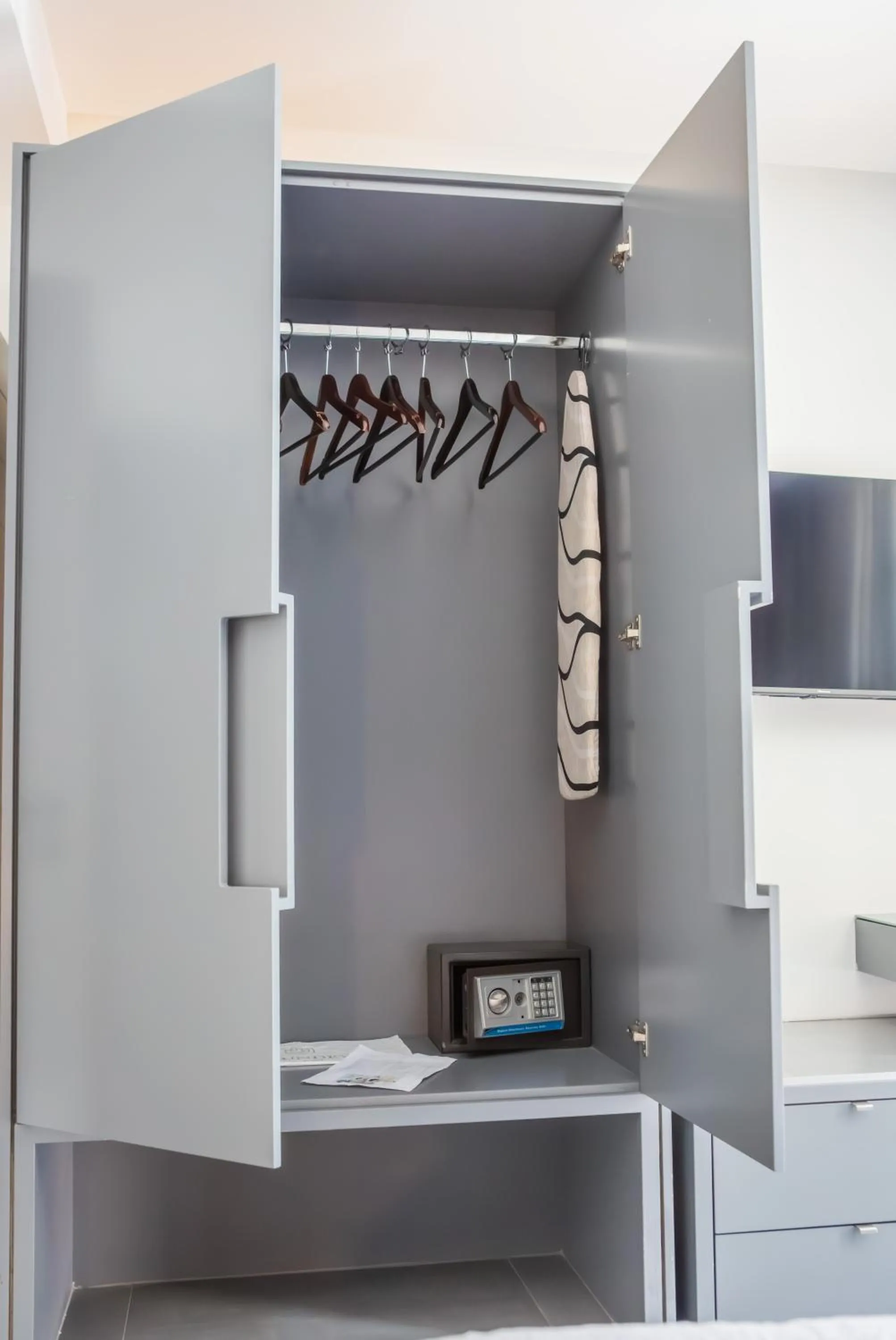 Atlantic Affair Boutique Hotel