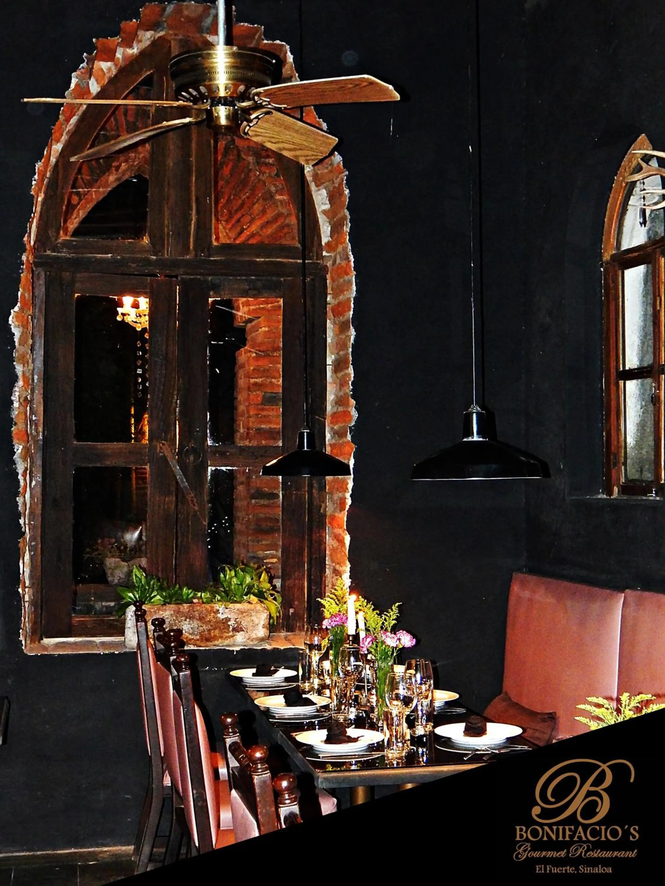 Restaurant/places to eat in Hotel Torres Del Fuerte