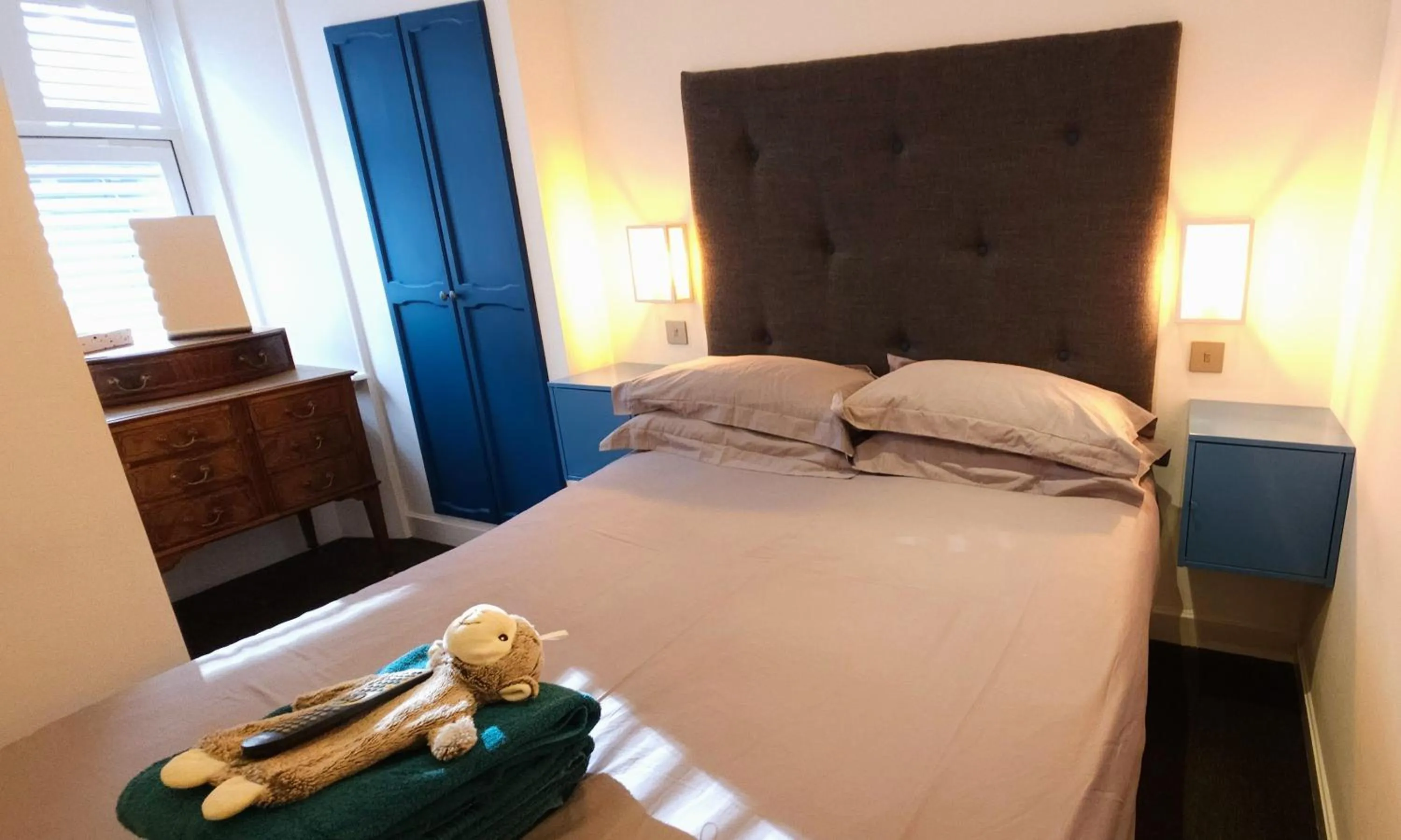 Bedroom, Bed in Boat House Super Suites