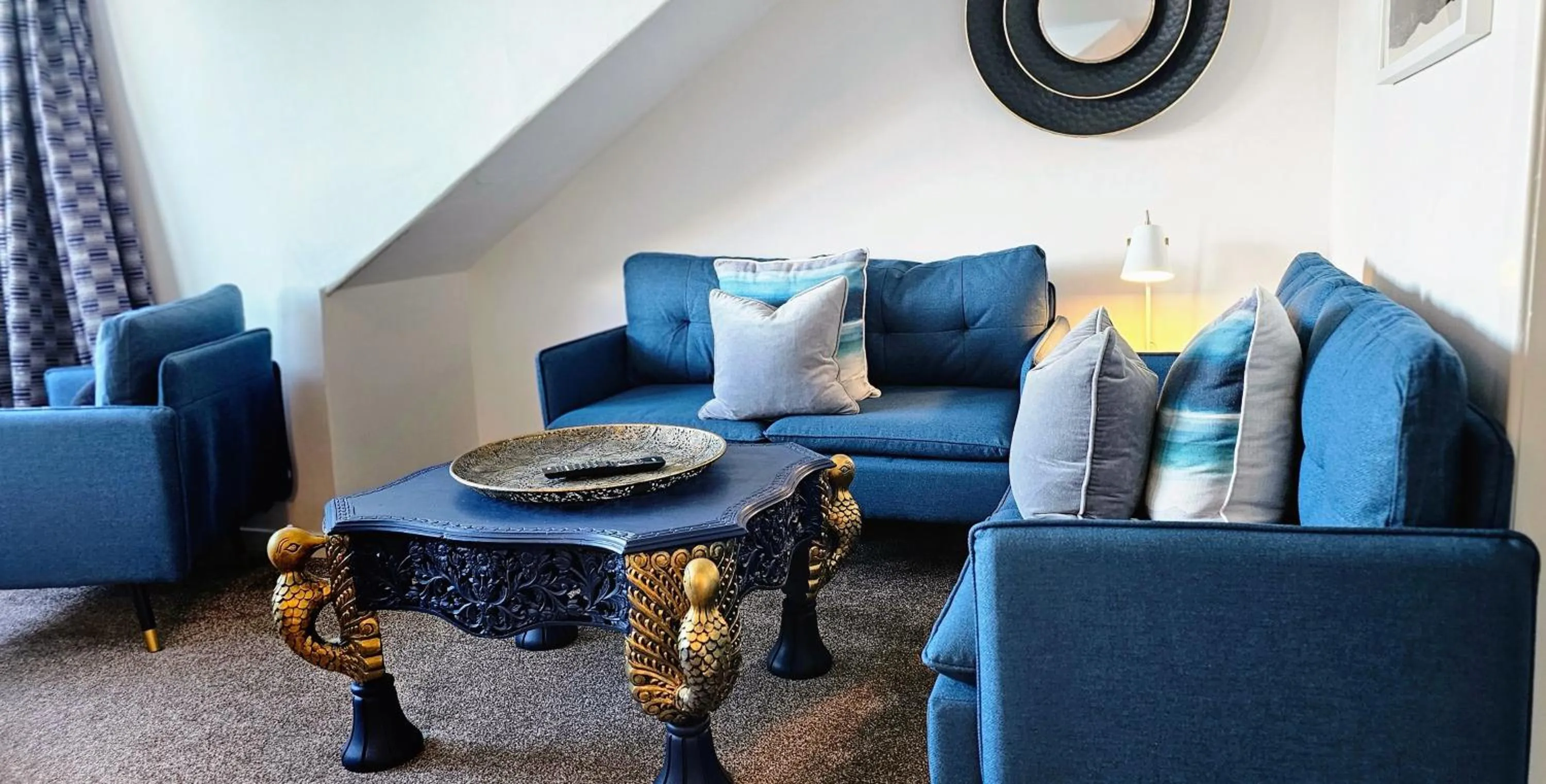 Boat House Super Suites