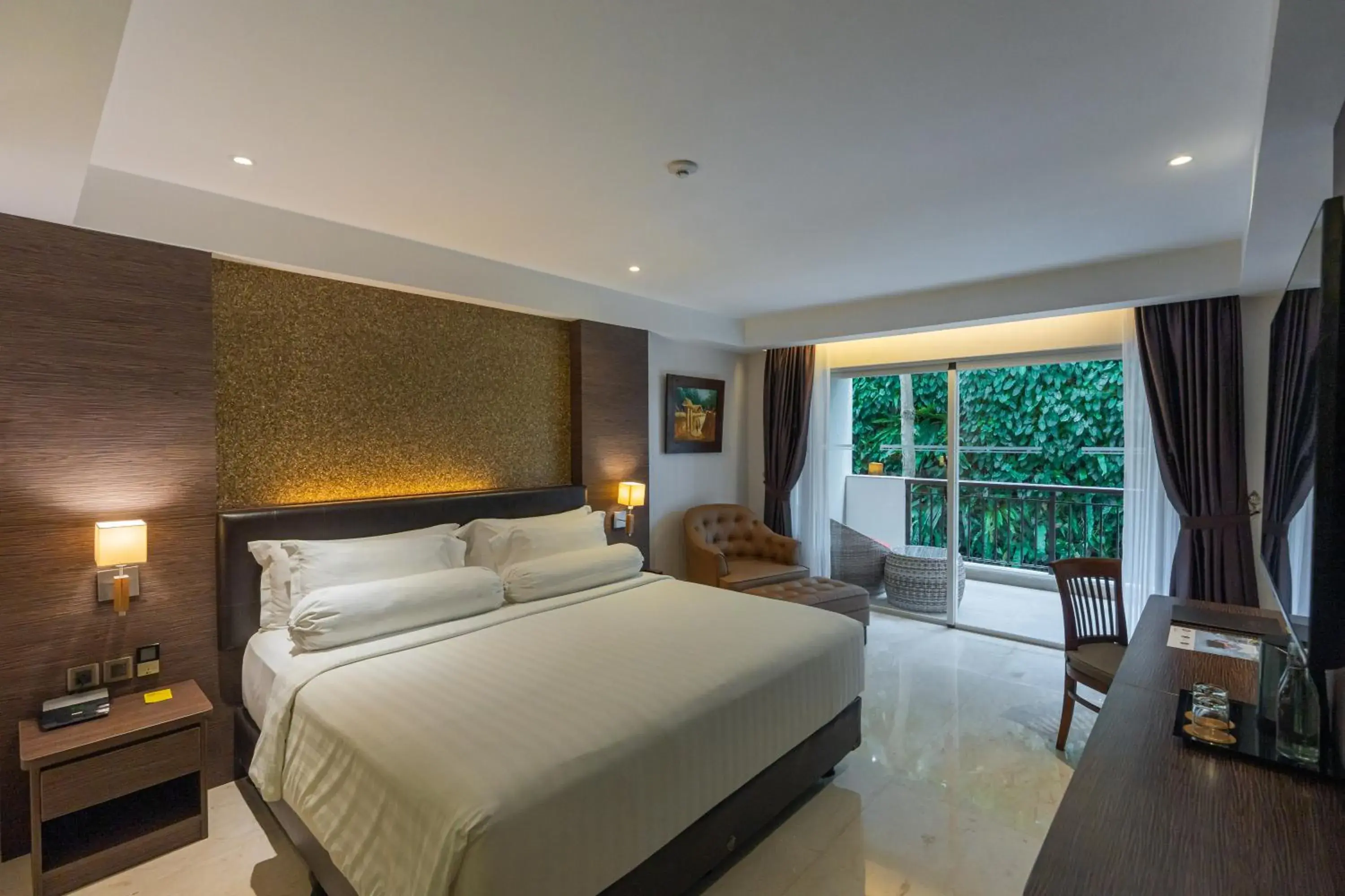 Deluxe King Room with Free Daily Shuttle to Ubud City in Sthala, A Tribute Portfolio Hotel, Ubud Bali Deluxe King Room with Free Daily Shuttle to Ubud City in Sthala, A Tribute Portfolio Hotel, Ubud Bali