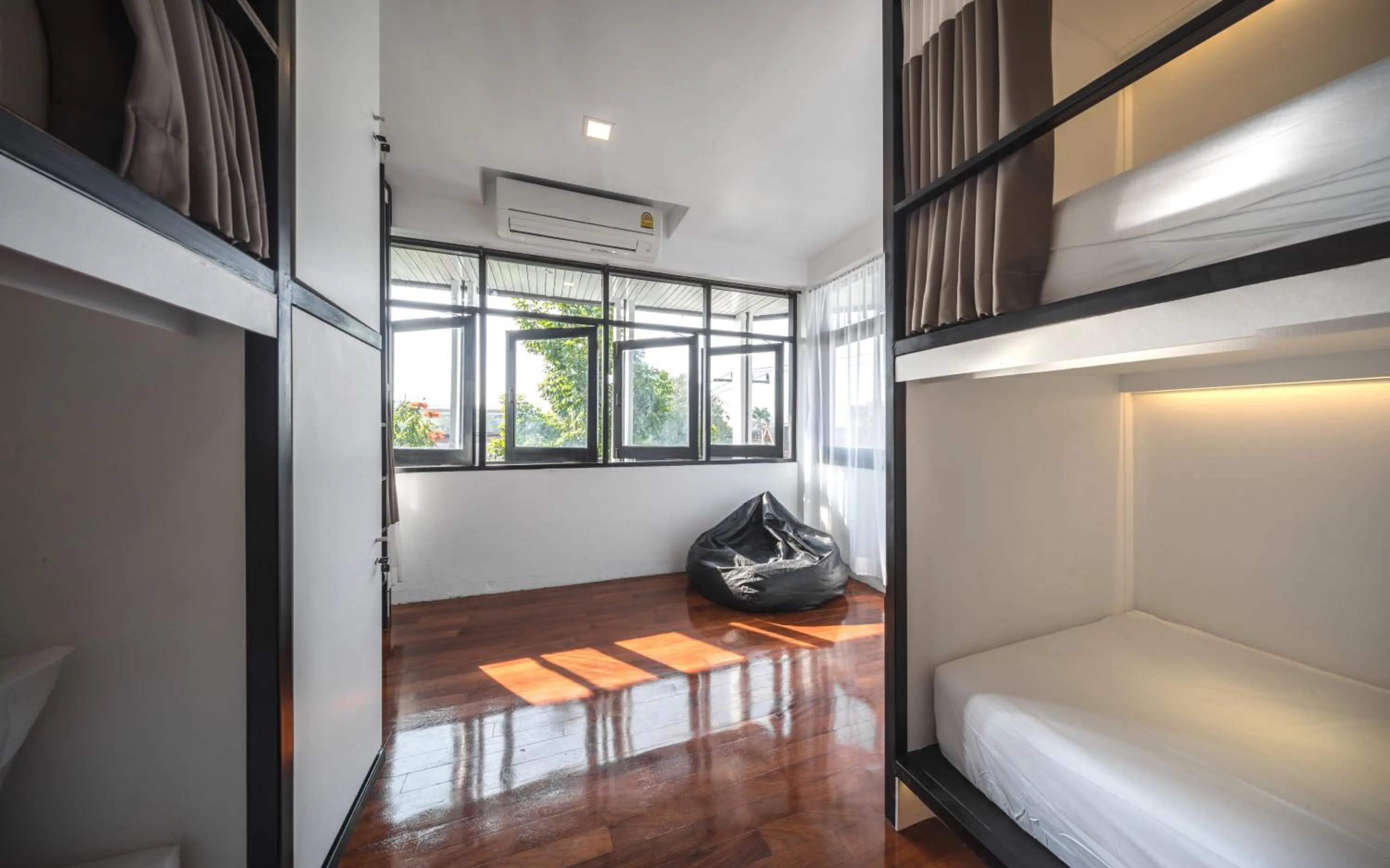 Bedroom, Bed in The Common Hostel