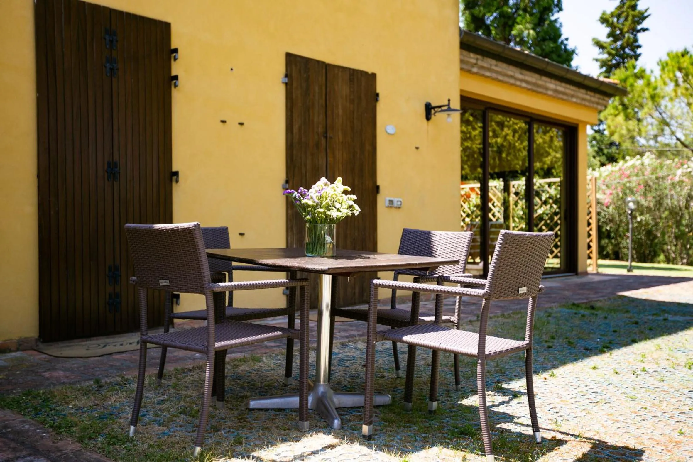 Garden view in Il Podere Del Germano Reale