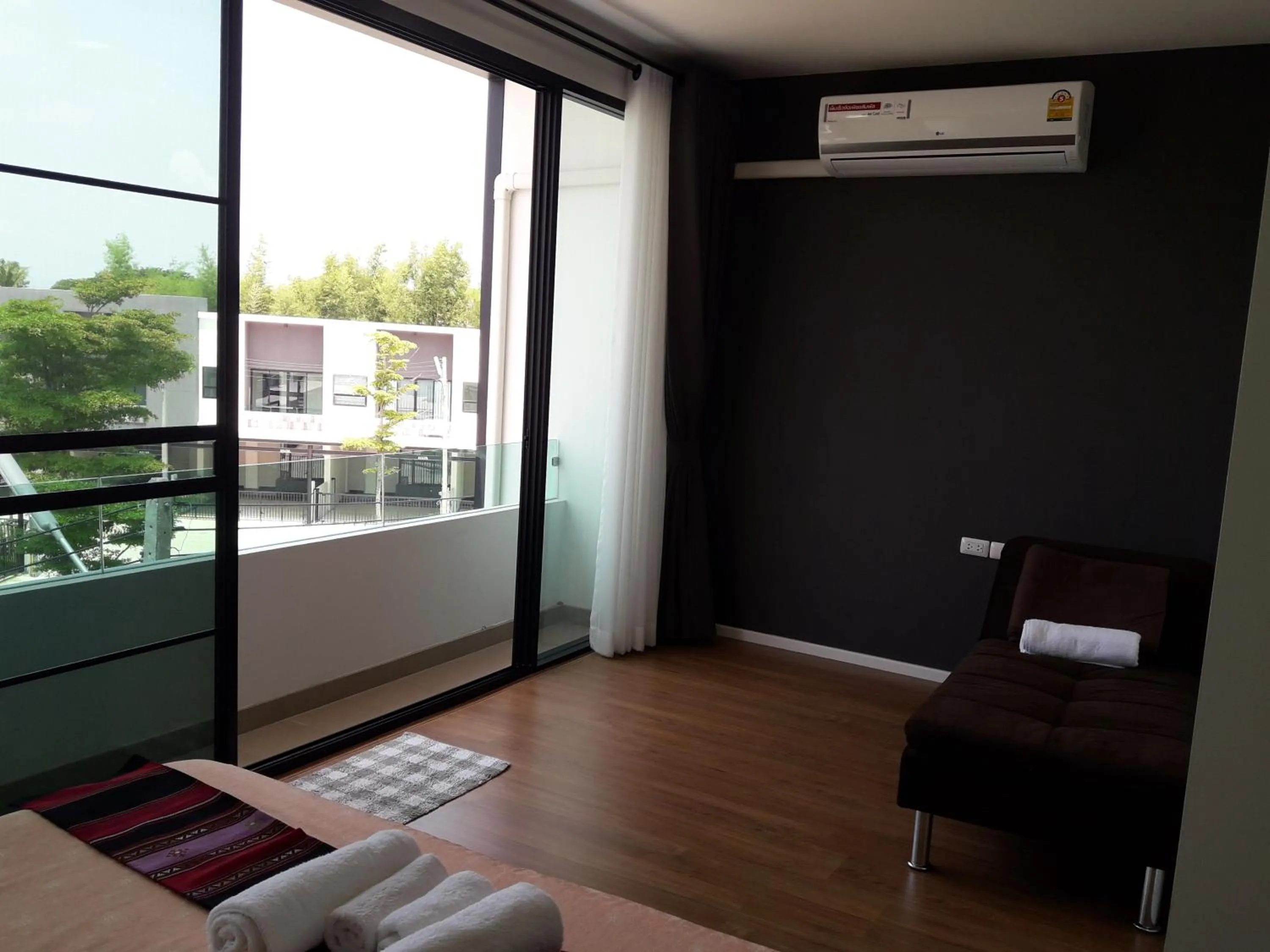 Bed in New Loft Modern Home