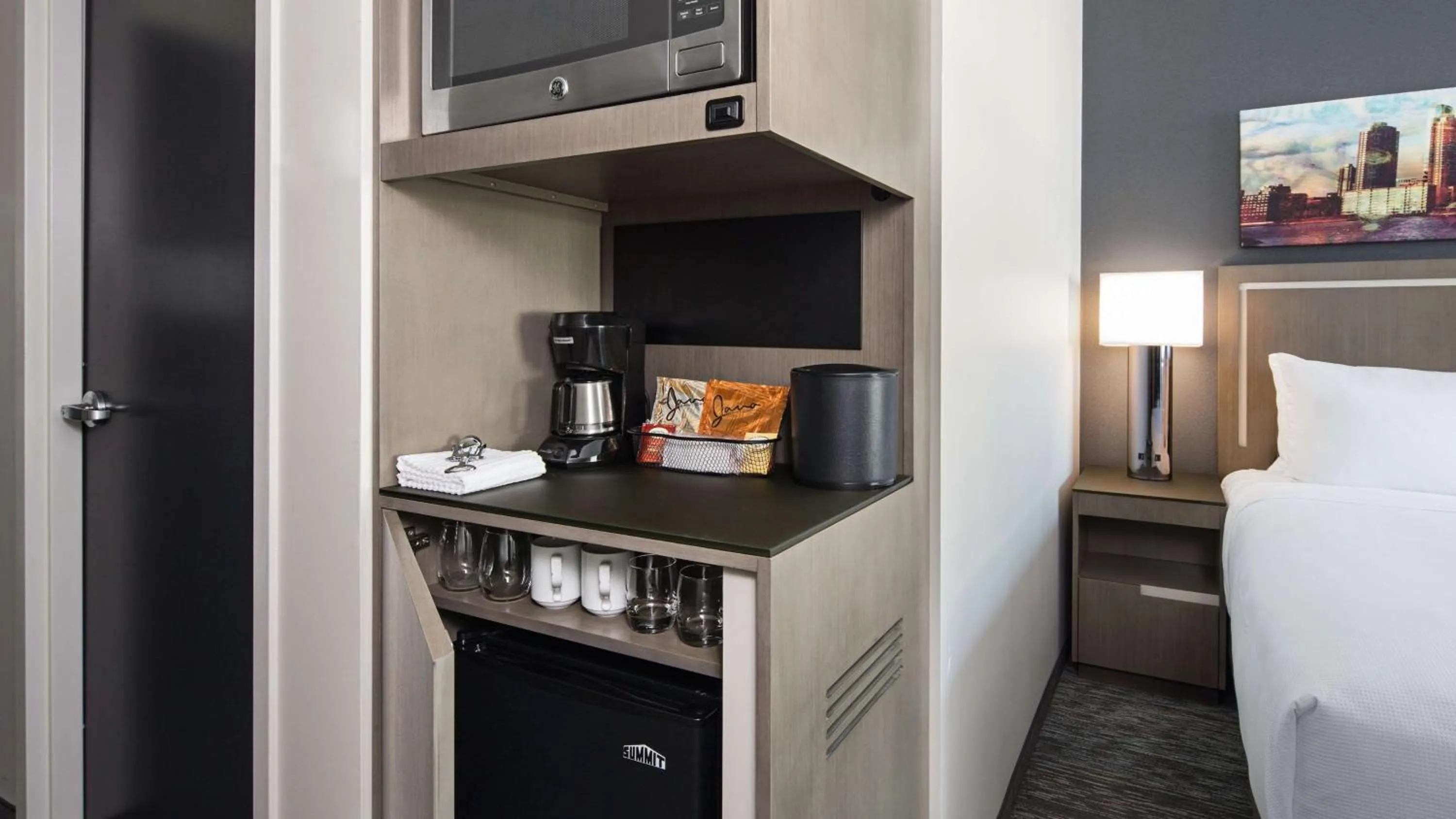 Coffee/tea facilities in Hyatt House Jersey City