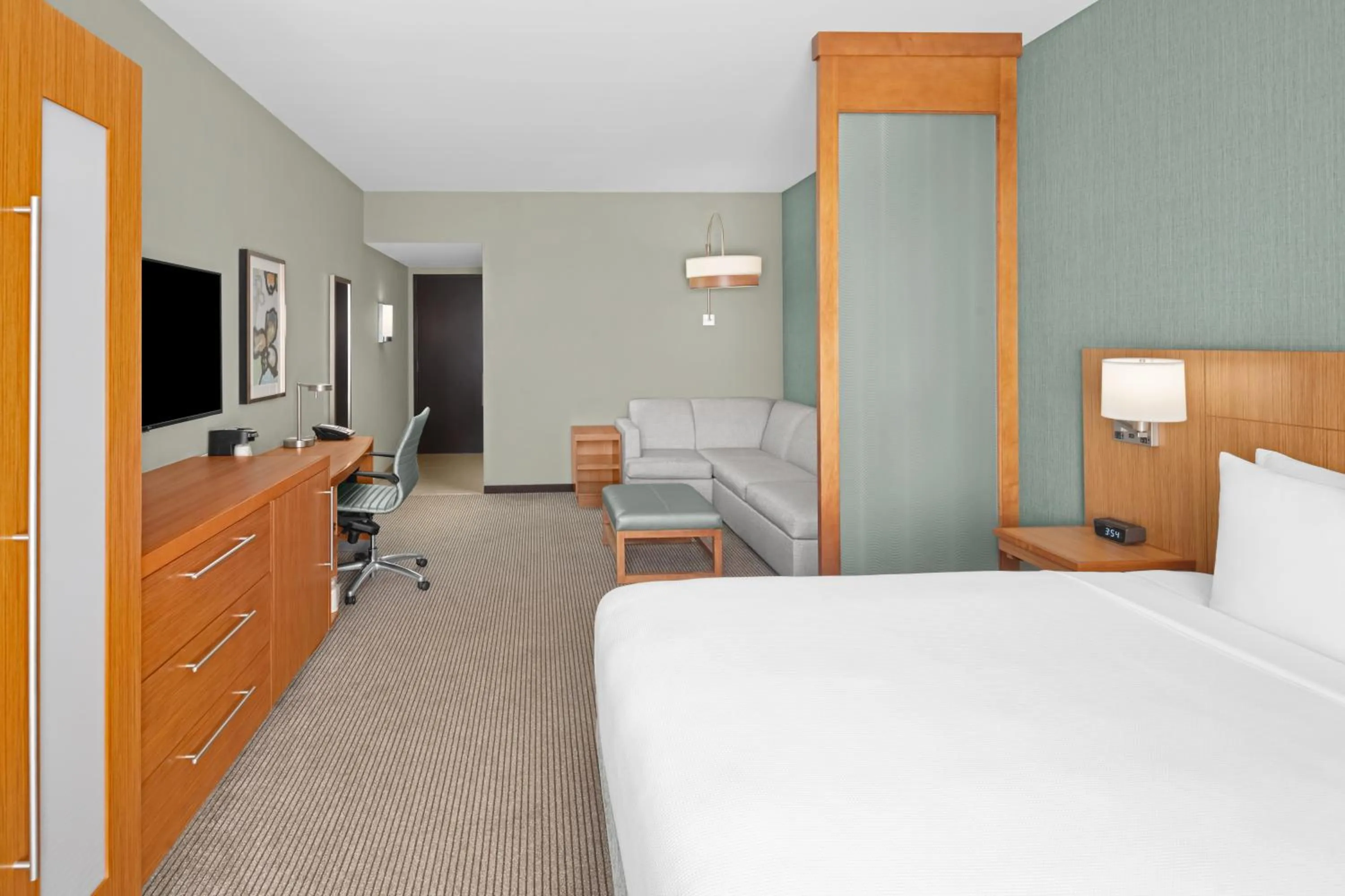 Bed in Hyatt Place Boca Raton