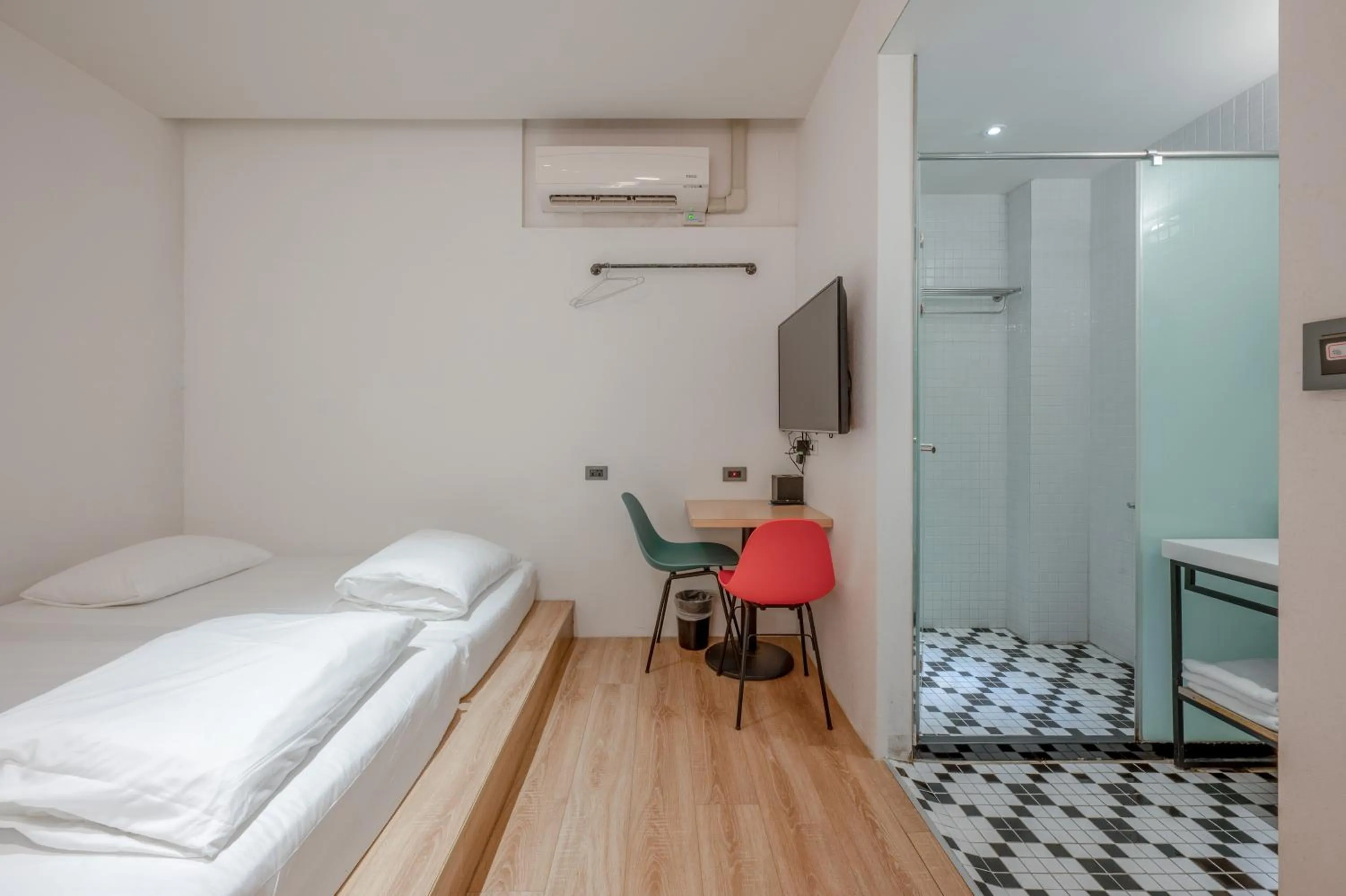 On site, Bed in Light Hostel Hualien