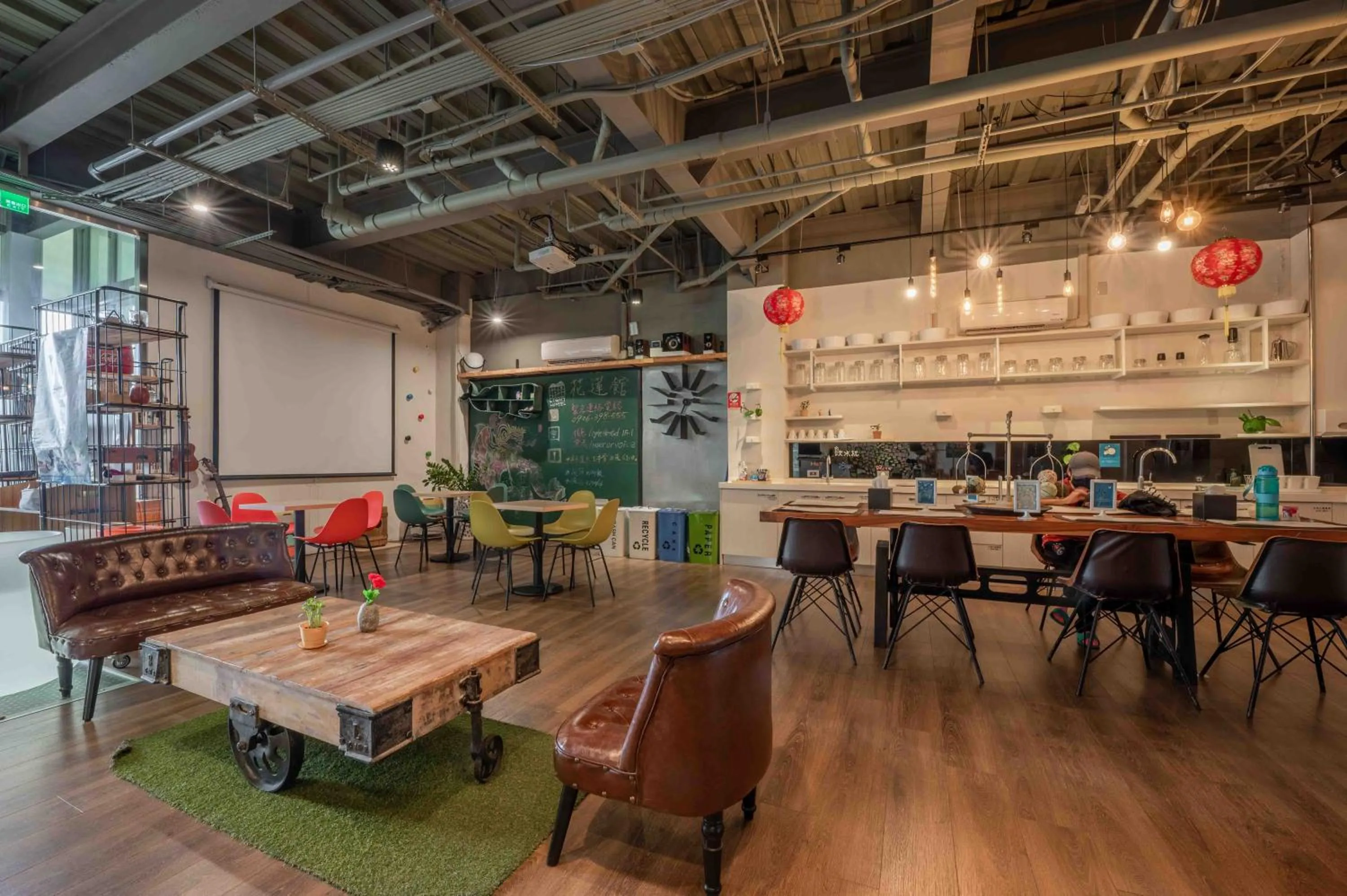 Seating area in Light Hostel Hualien