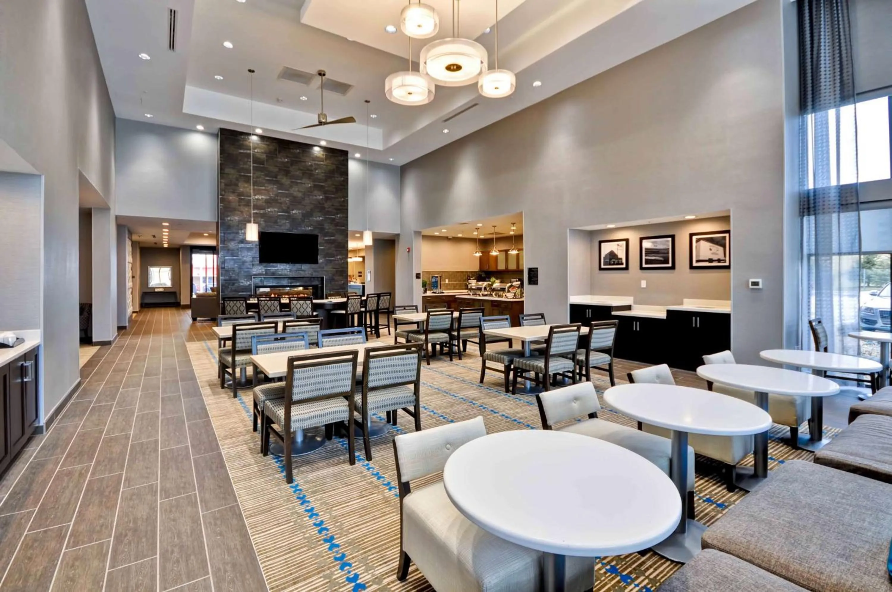 Lobby or reception in Homewood Suites by Hilton Cincinnati/West Chester