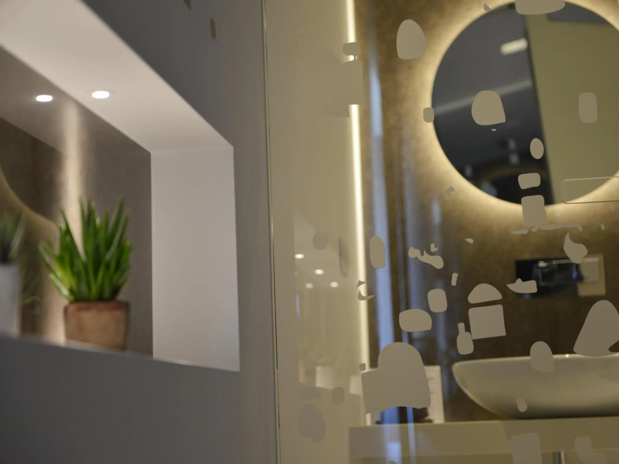 Decorative detail in La Residenza del Monaco bianco