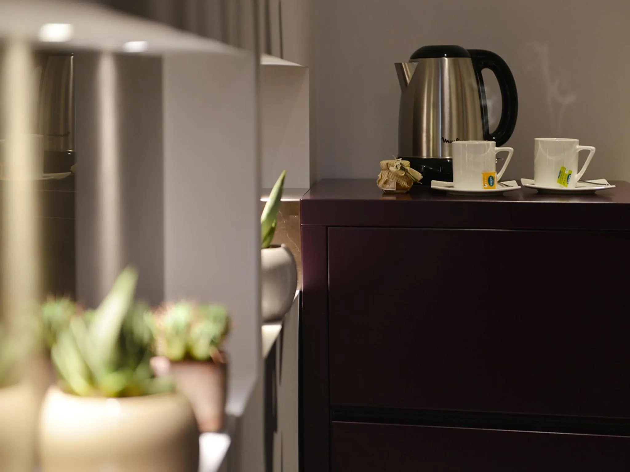 Decorative detail in La Residenza del Monaco bianco