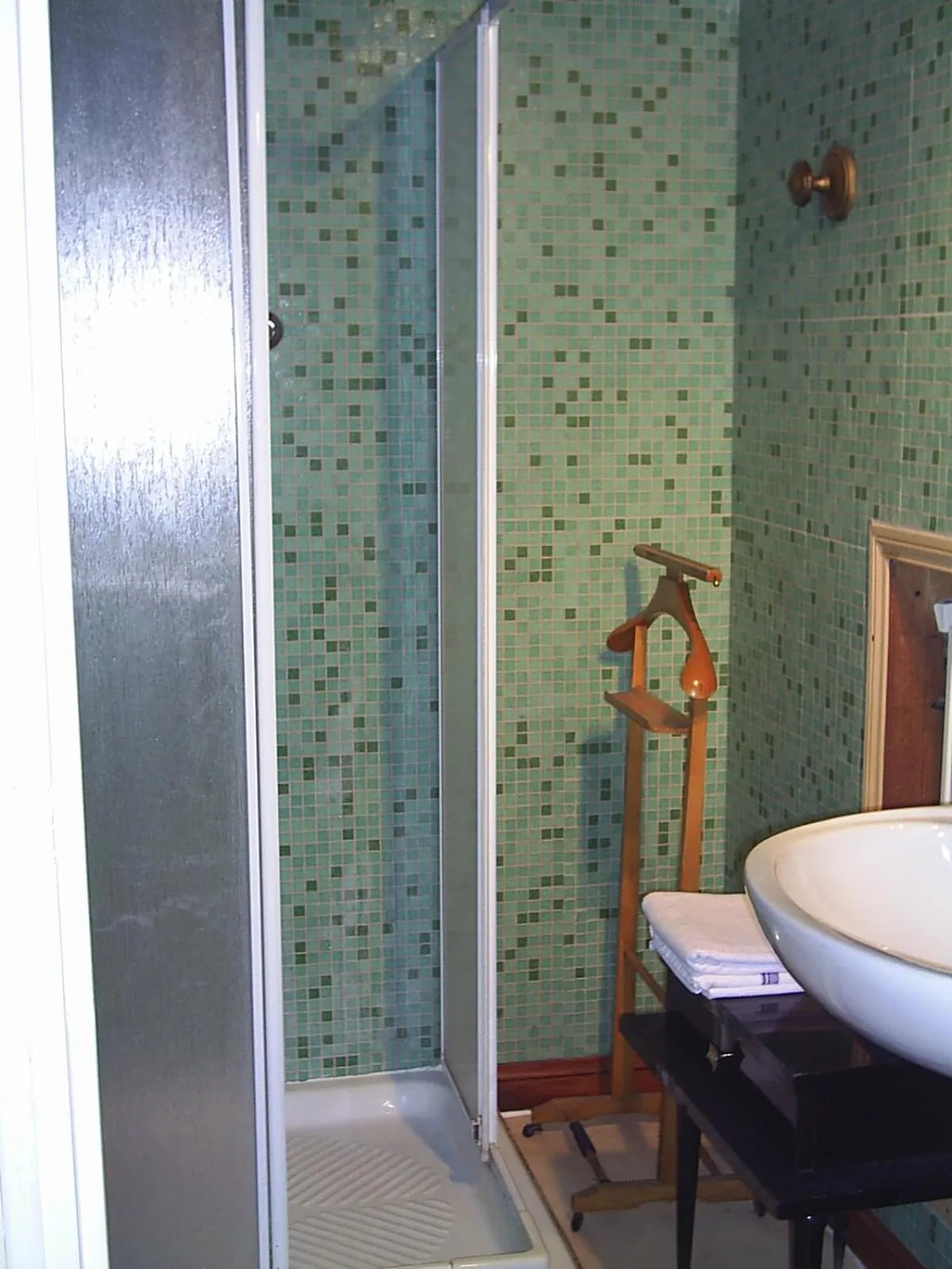 Shower in bnb chambres normandie