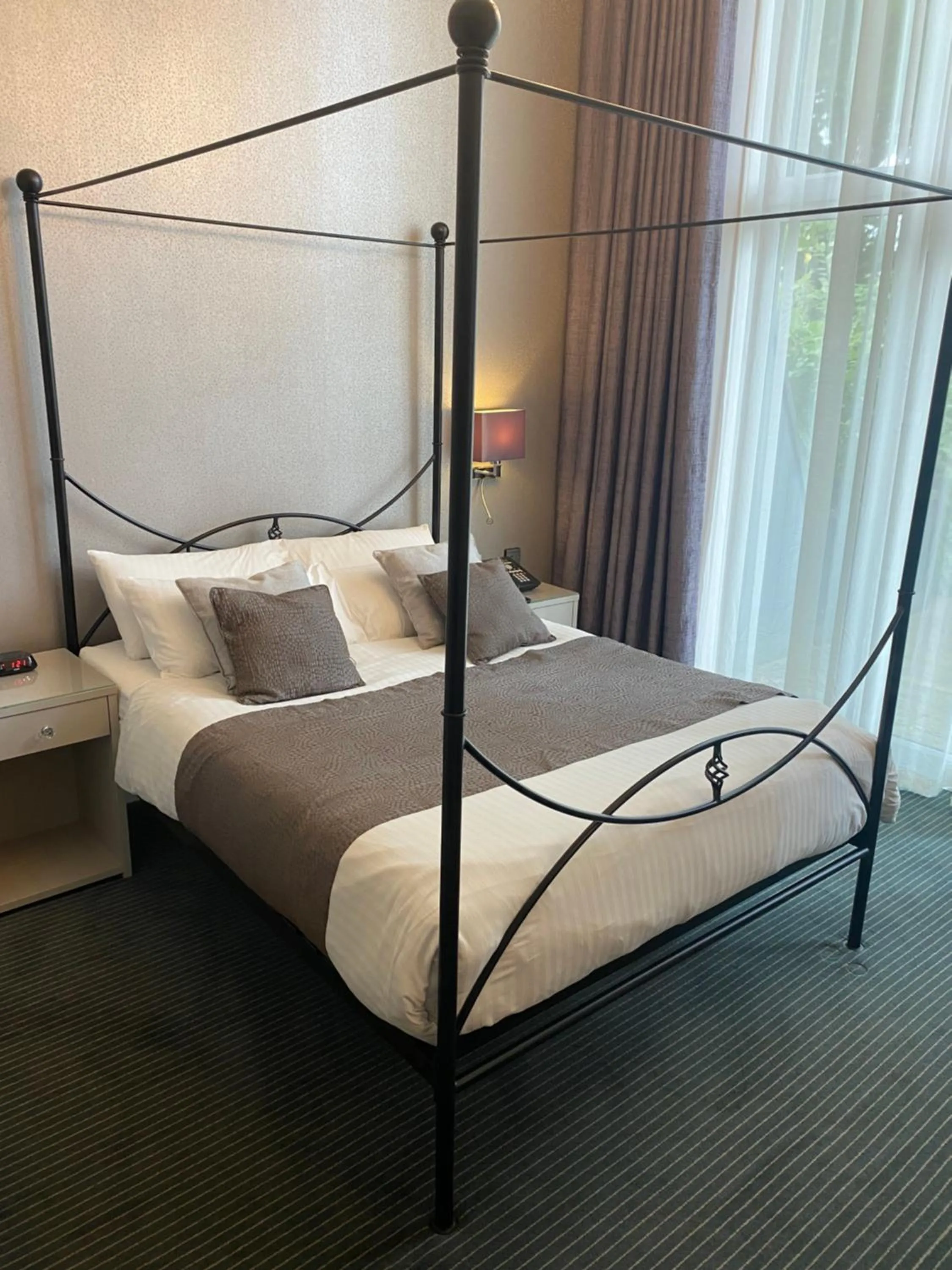 Bed in 315 Bar & Restaurant