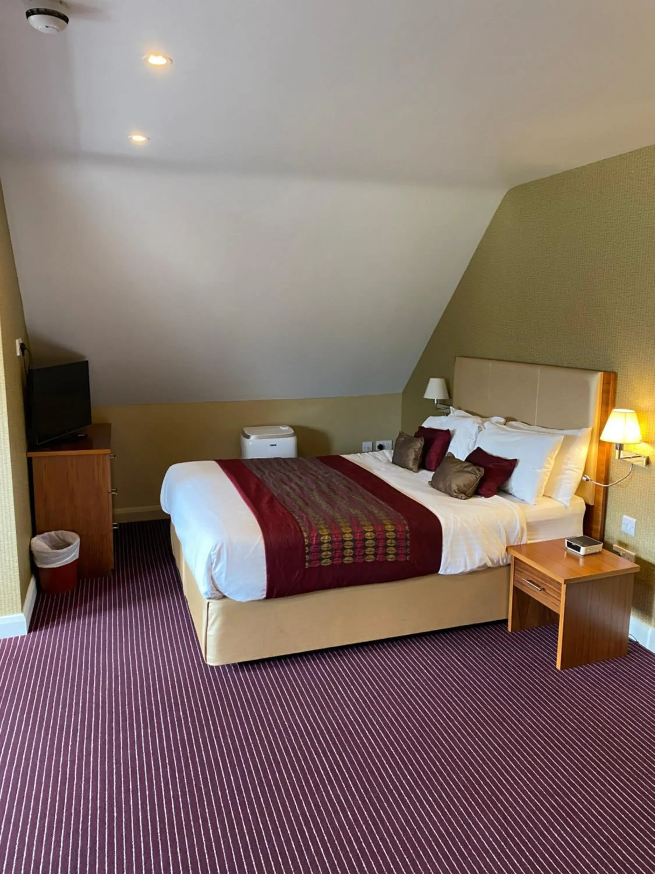 Deluxe Family Room in 315 Bar & Restaurant Deluxe Family Room in 315 Bar & Restaurant