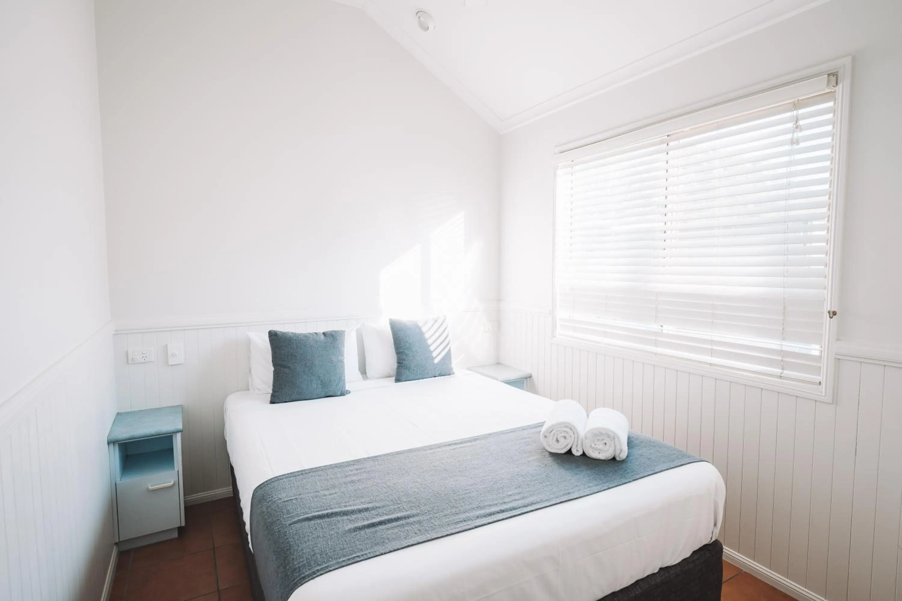 Bedroom, Bed in BIG4 Rainbow Beach Holiday Park