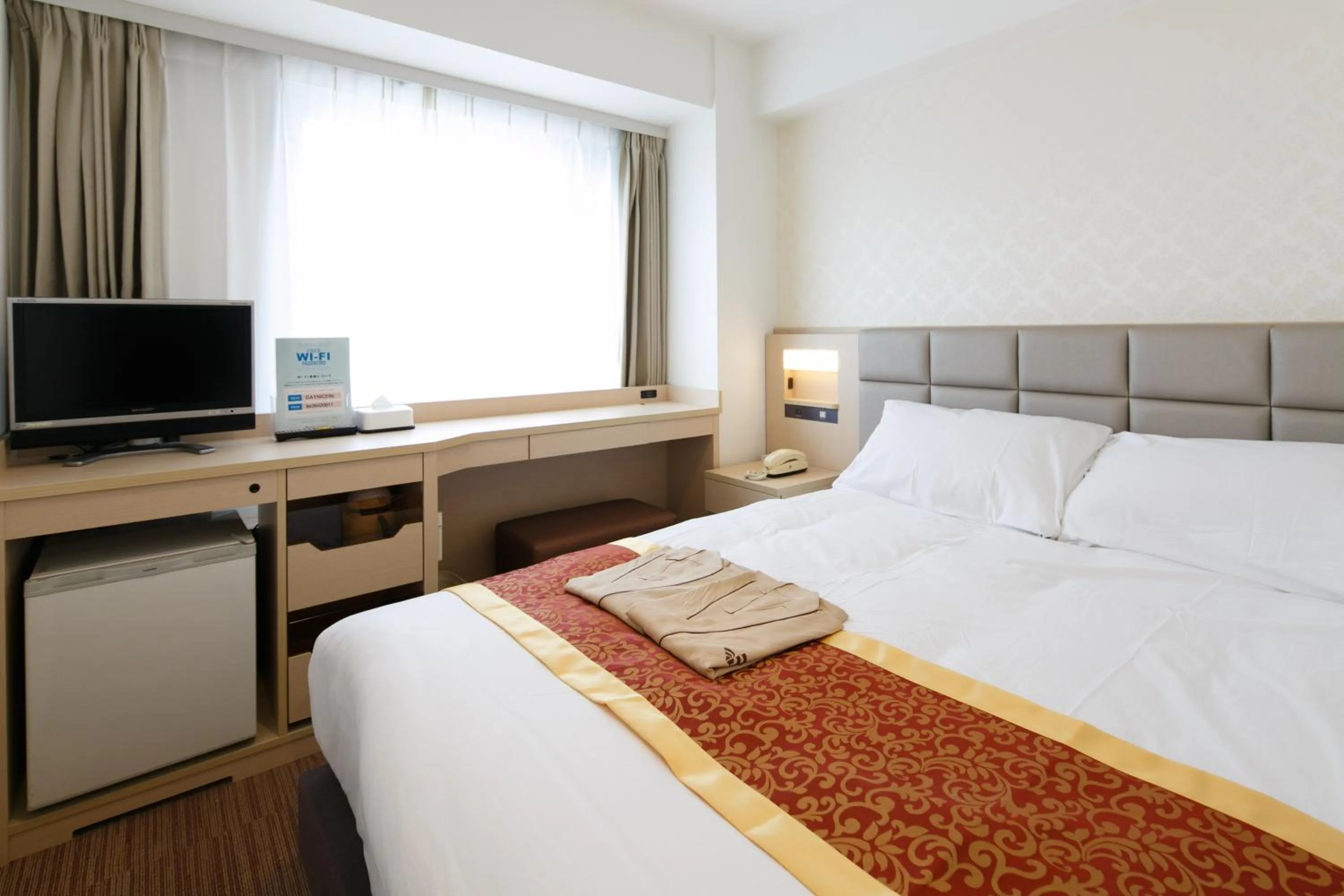 Photo of the whole room, Bed in Day Nice Hotel Tokyo