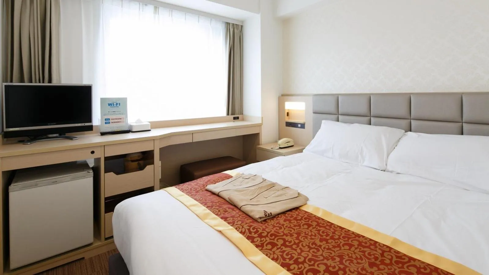 Photo of the whole room, Bed in Day Nice Hotel Tokyo