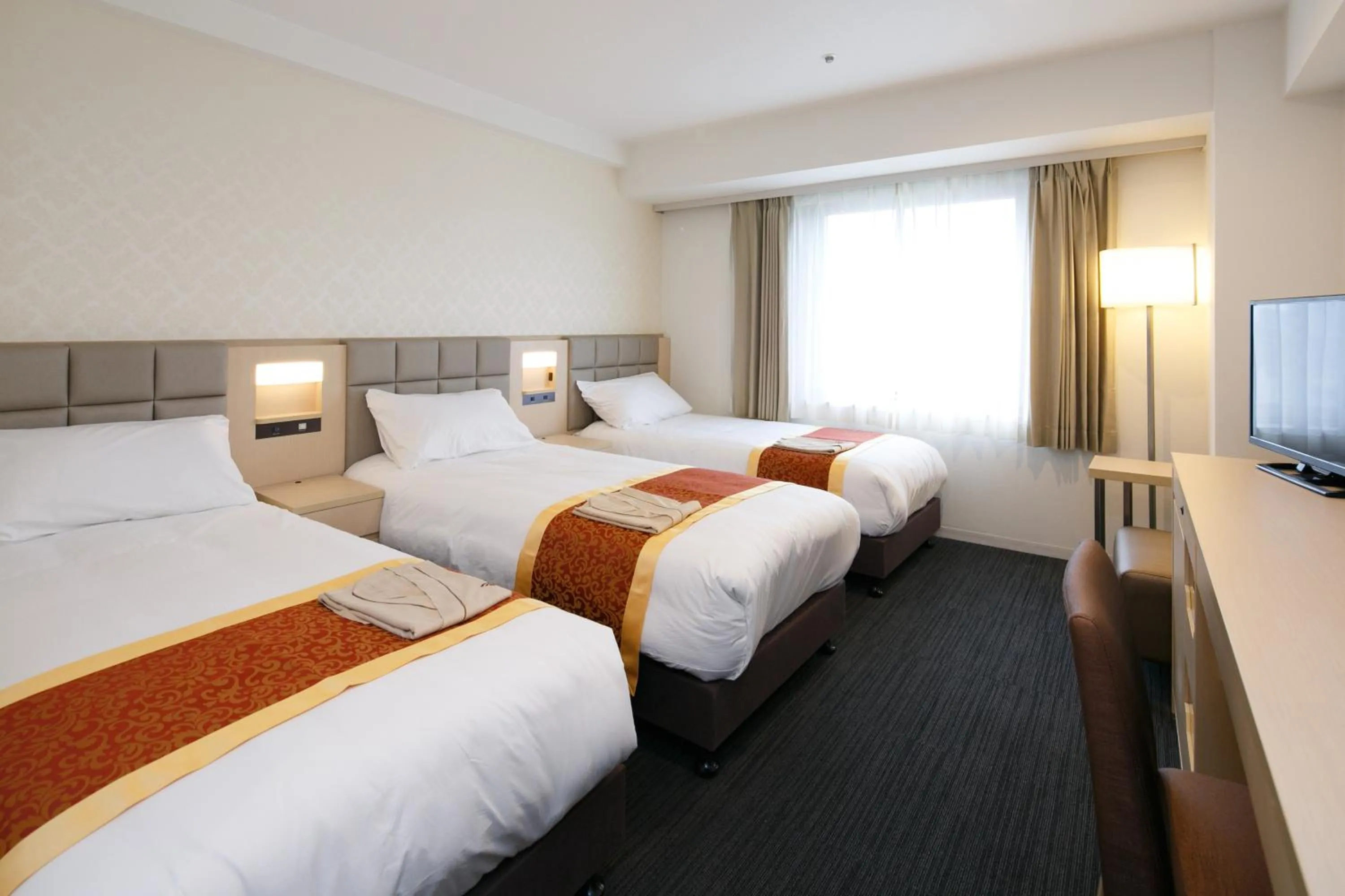 Photo of the whole room, Bed in Day Nice Hotel Tokyo