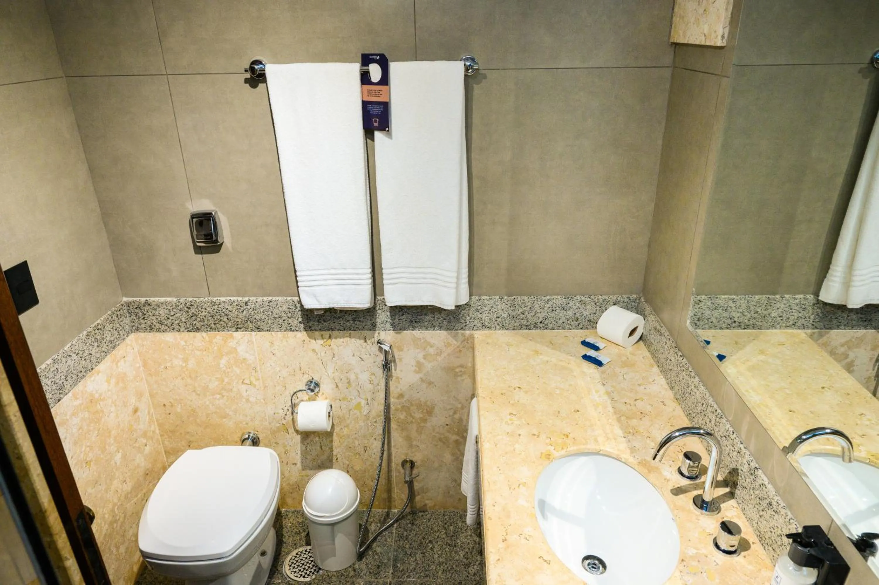 Bathroom in Slaviero Londrina Flat