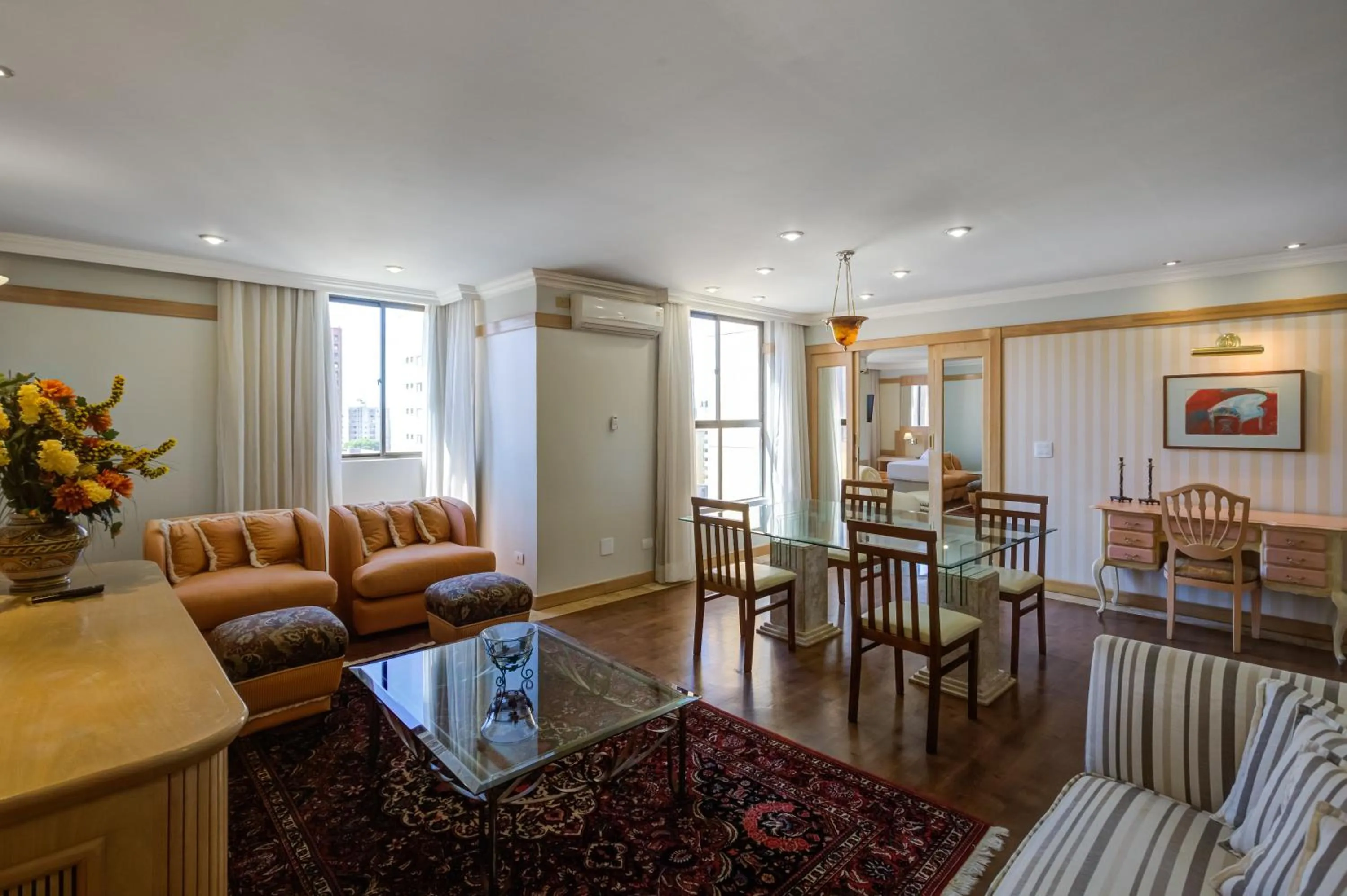 Living room in Slaviero Londrina Flat