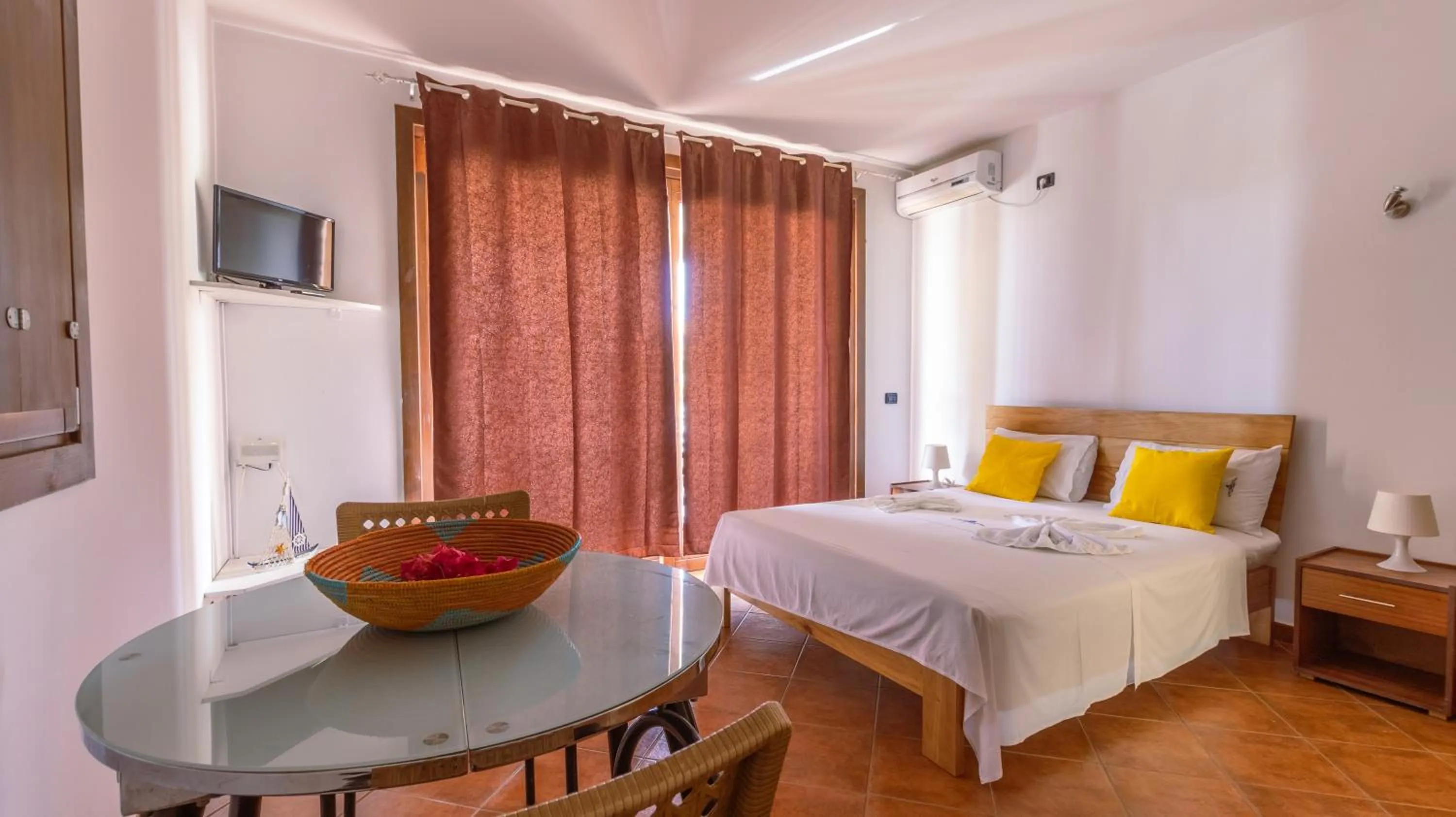 Bedroom, Bed in Porto Antigo Hotel BB