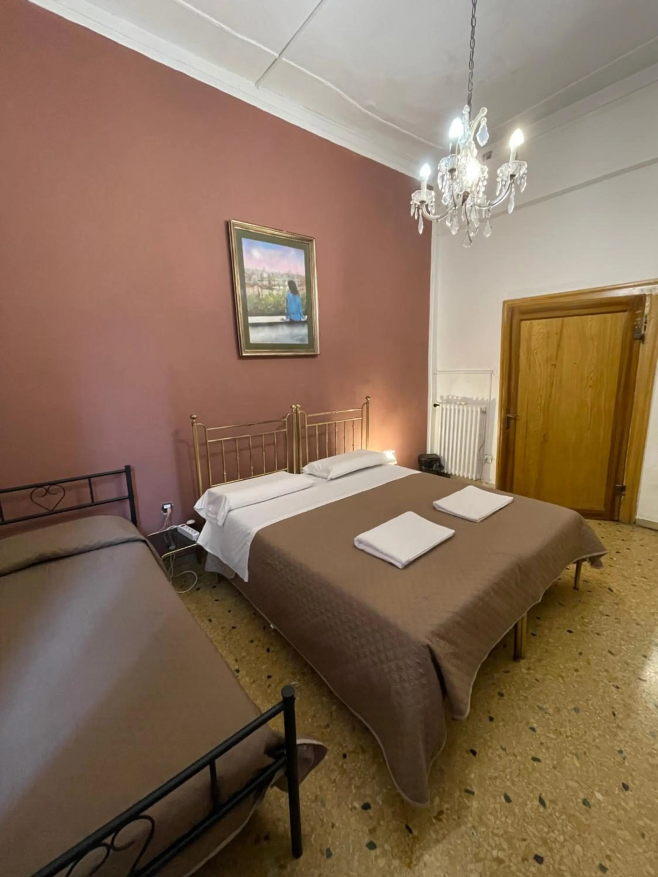 Photo of the whole room, Bed in Princess Guest House Canal View