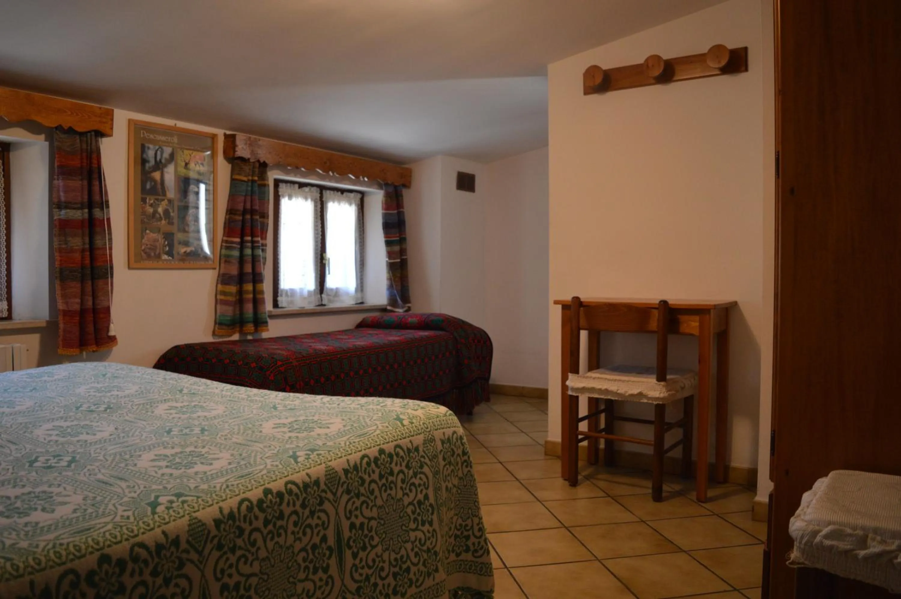 Photo of the whole room in Dulcamara