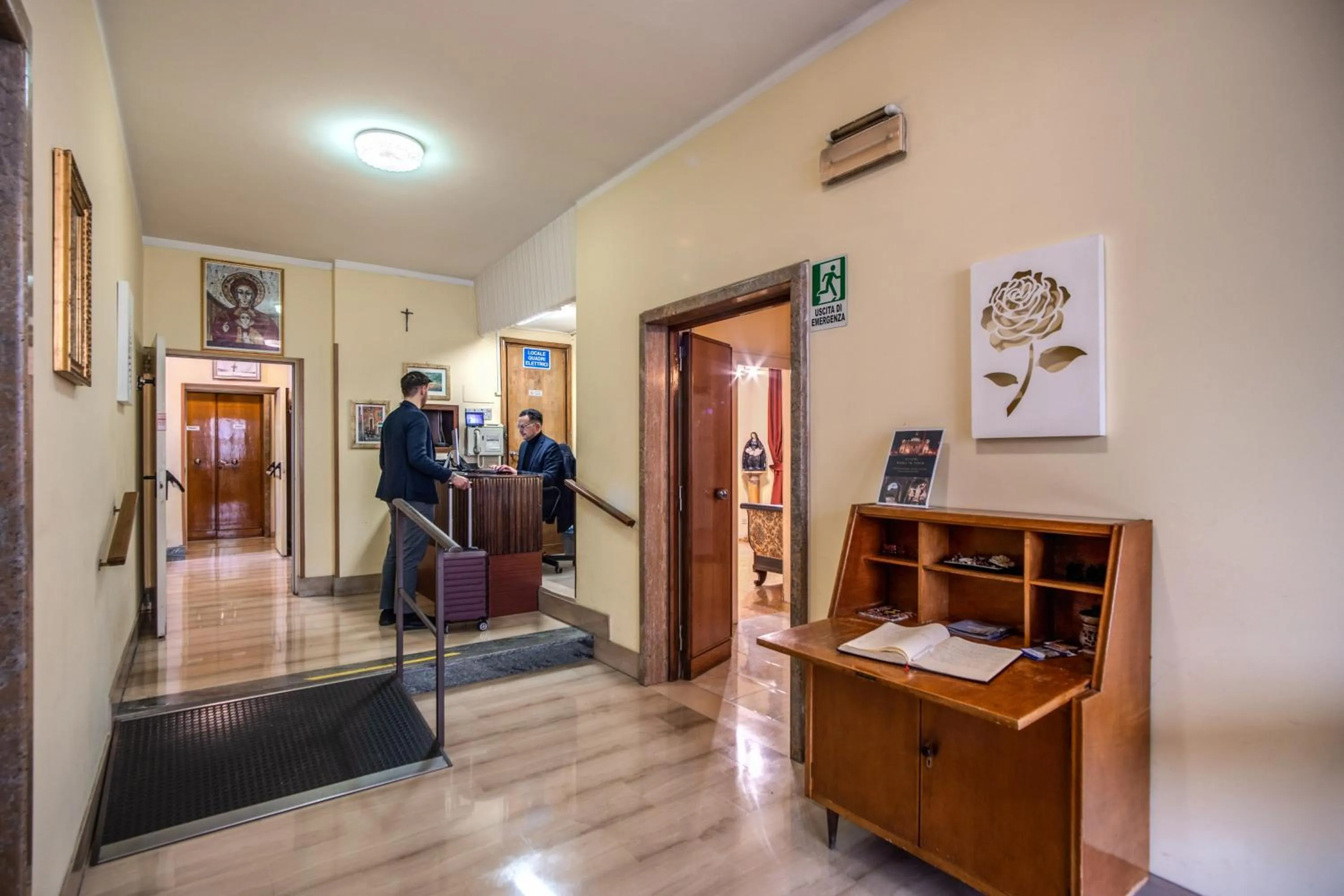 Lobby or reception in Casa per Ferie Ravasco San Pietro